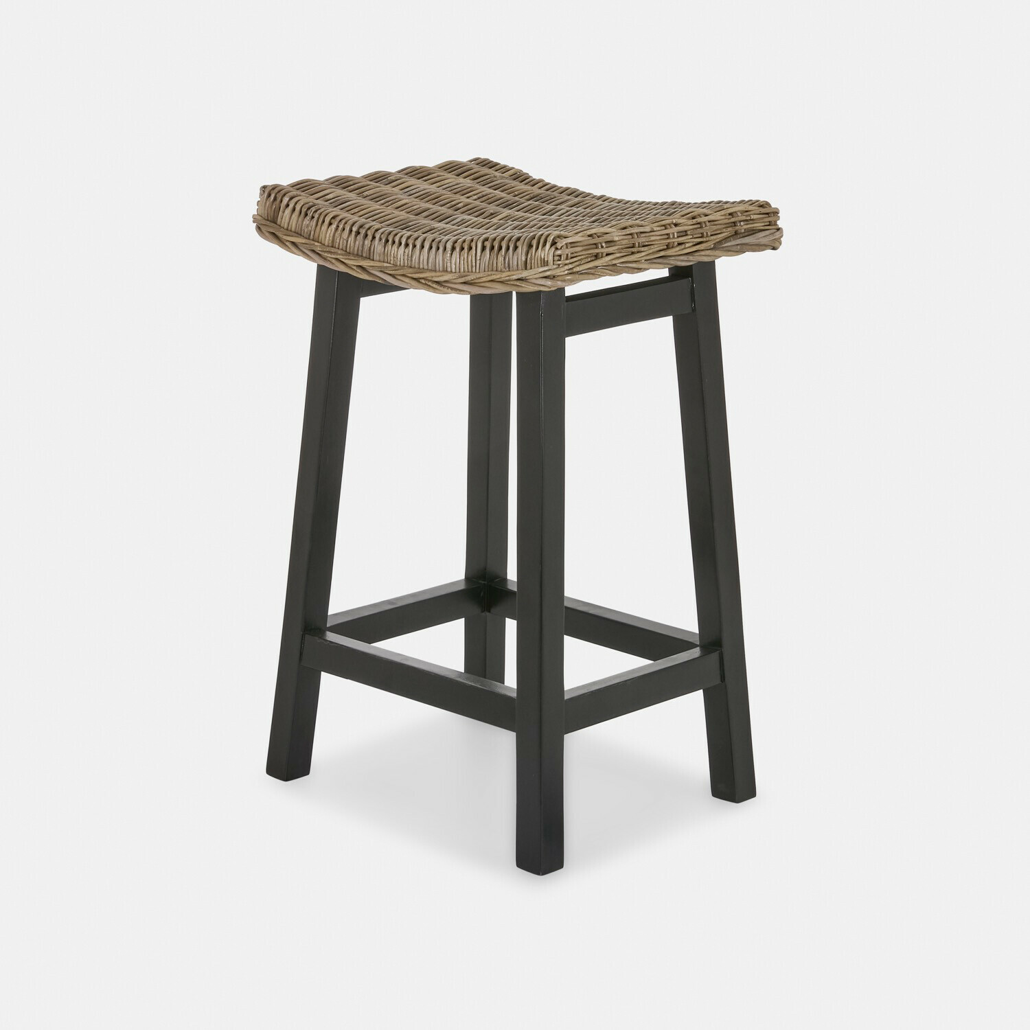 marrone/nero Sgabello Arovian in rattan marrone con struttura nera, ideale per interni e bar
