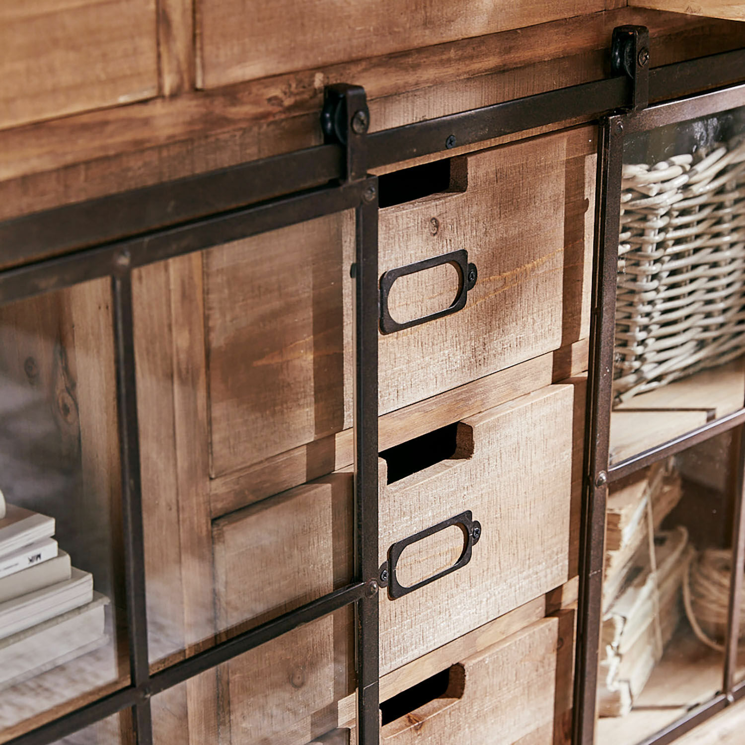 Credenza bassa Finegand