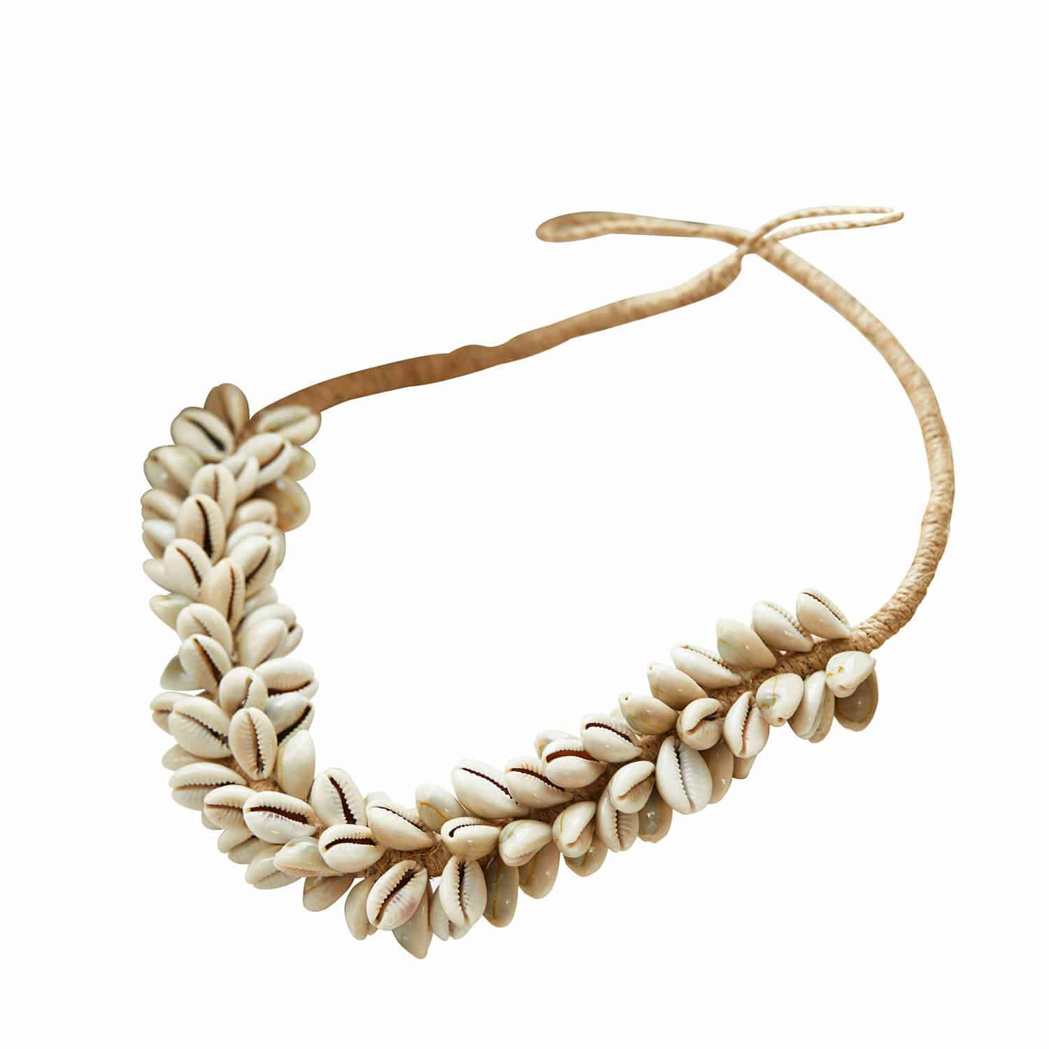 Fermatenda Alix Collana di conchiglie su corda di lino beige, accessorio alla moda per la spiaggia