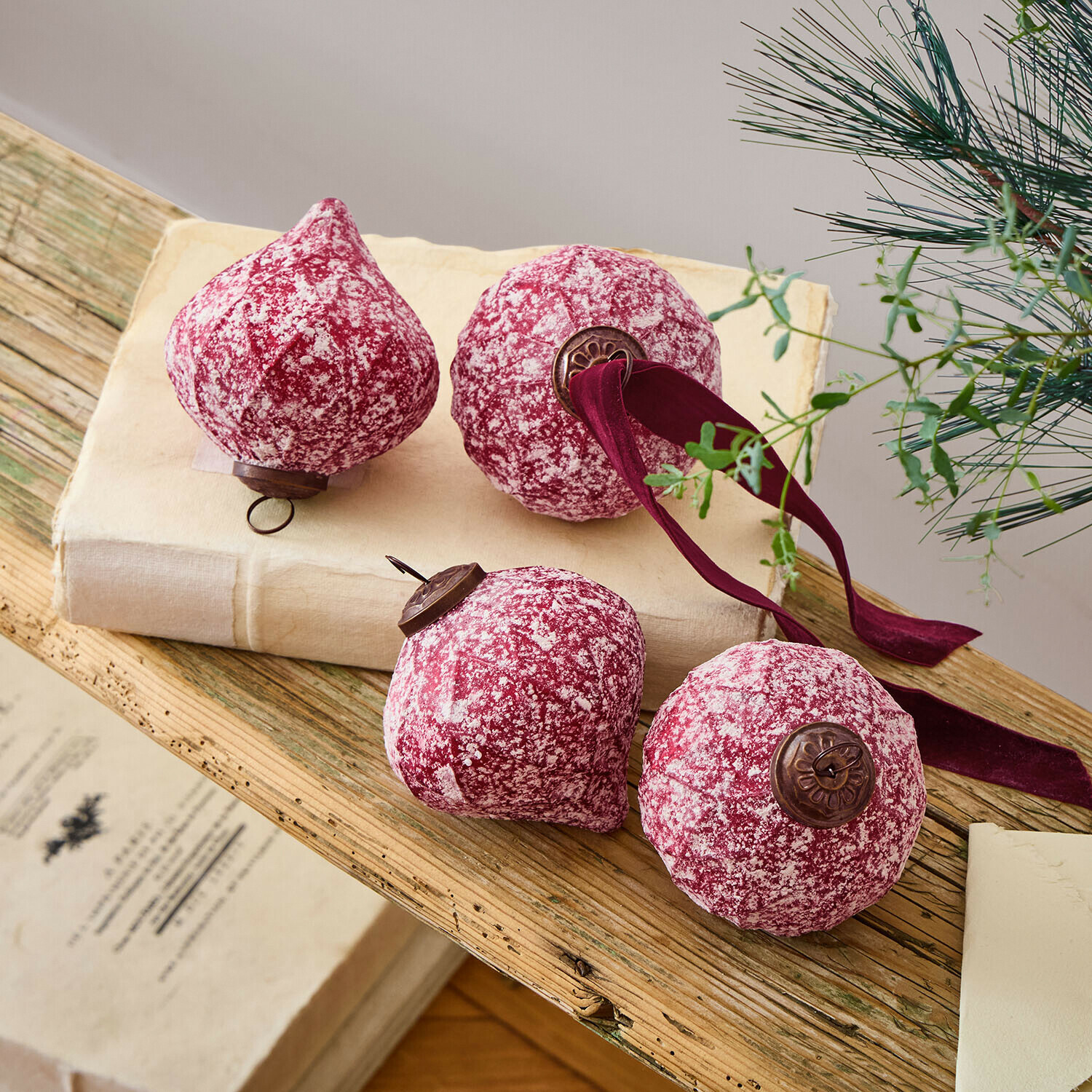 Set di 4 palline di Natale Ysavelle