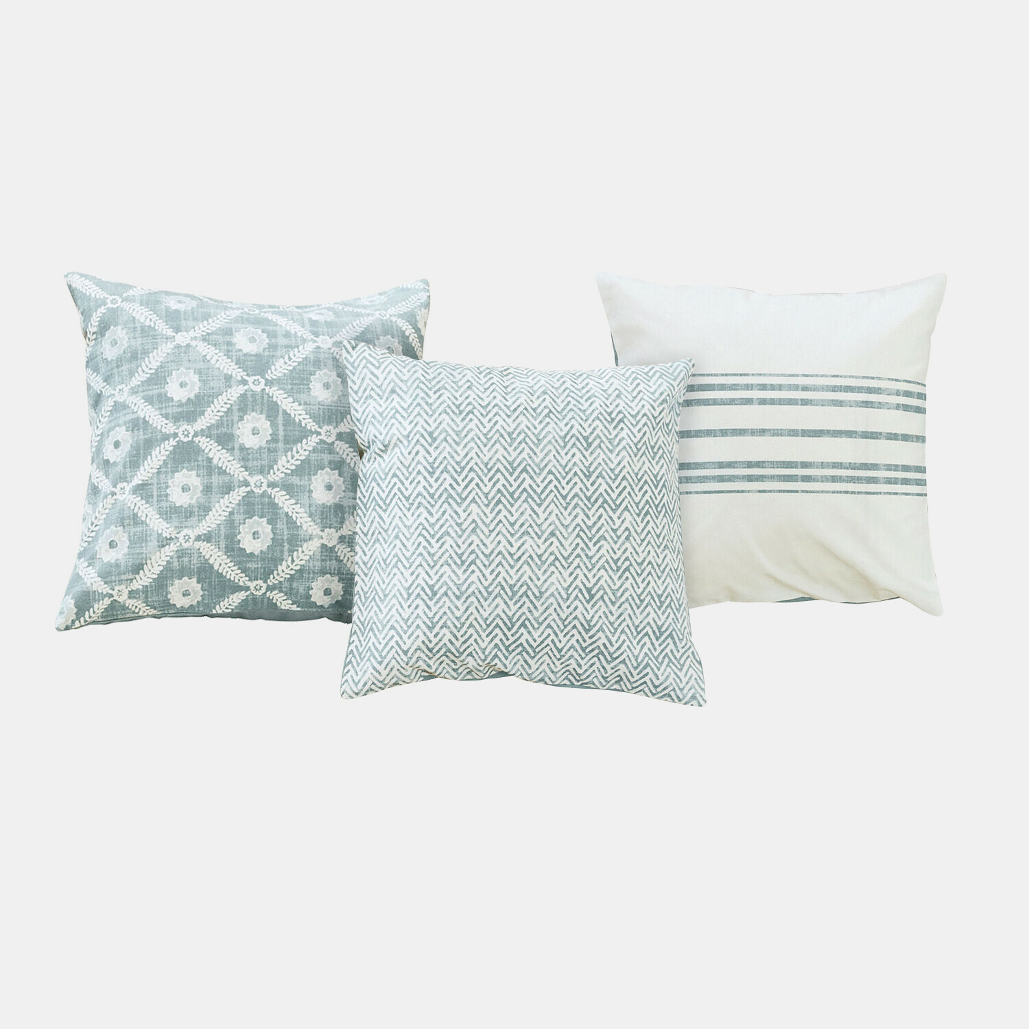 Set di 3 copricuscini Sigruna Set di tre cuscini decorativi in cotone grigio e bianco con motivi diversi per il soggiorno