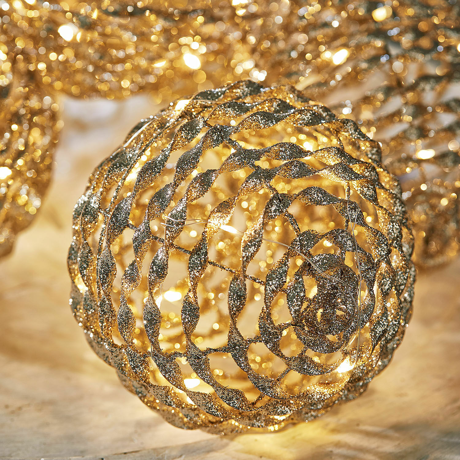 Set di 6 palline luminose a LED Serivane