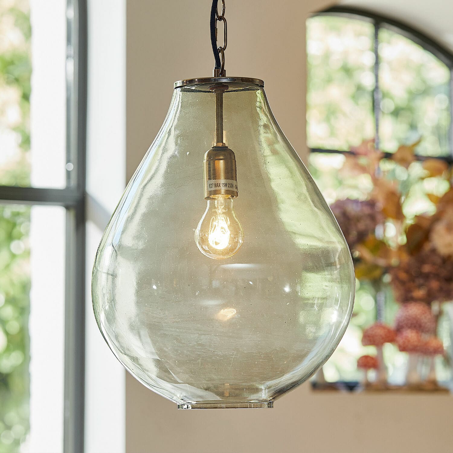 Lampada a sospensione Deloire Lampada a sospensione in vetro a forma di goccia con supporto metallico, illuminazione moderna per soggiorno