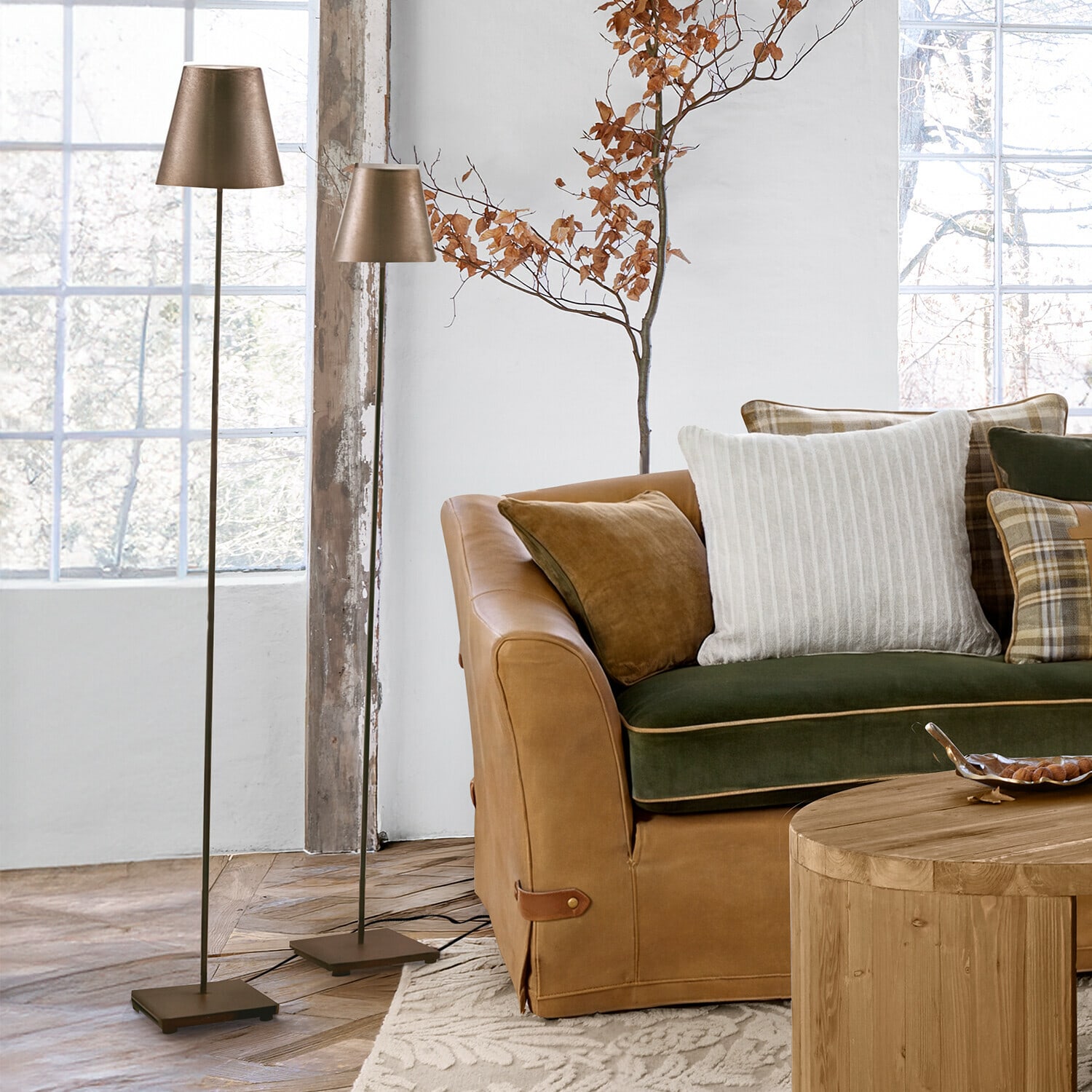 Coppia di lampade a stelo Tacoma