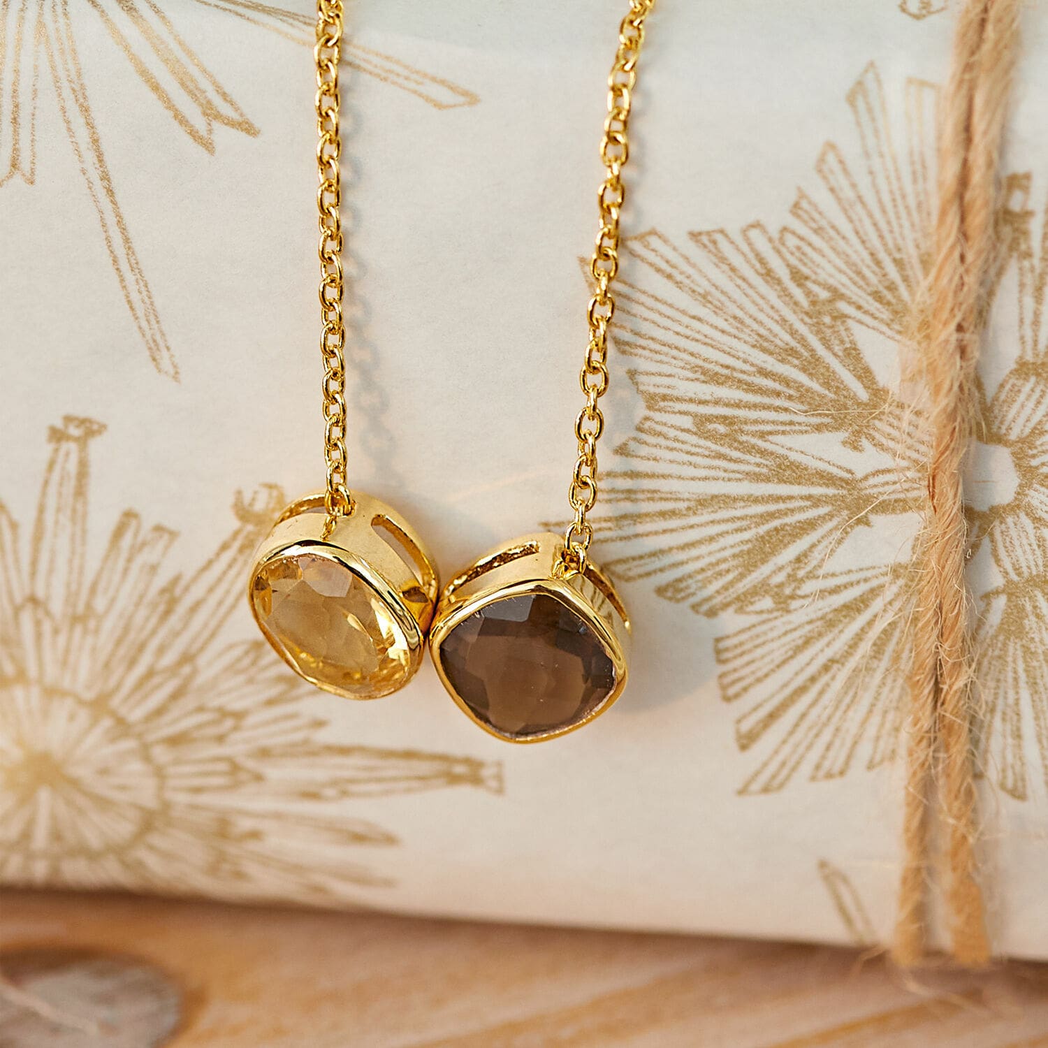 Collana a catenina Ovique