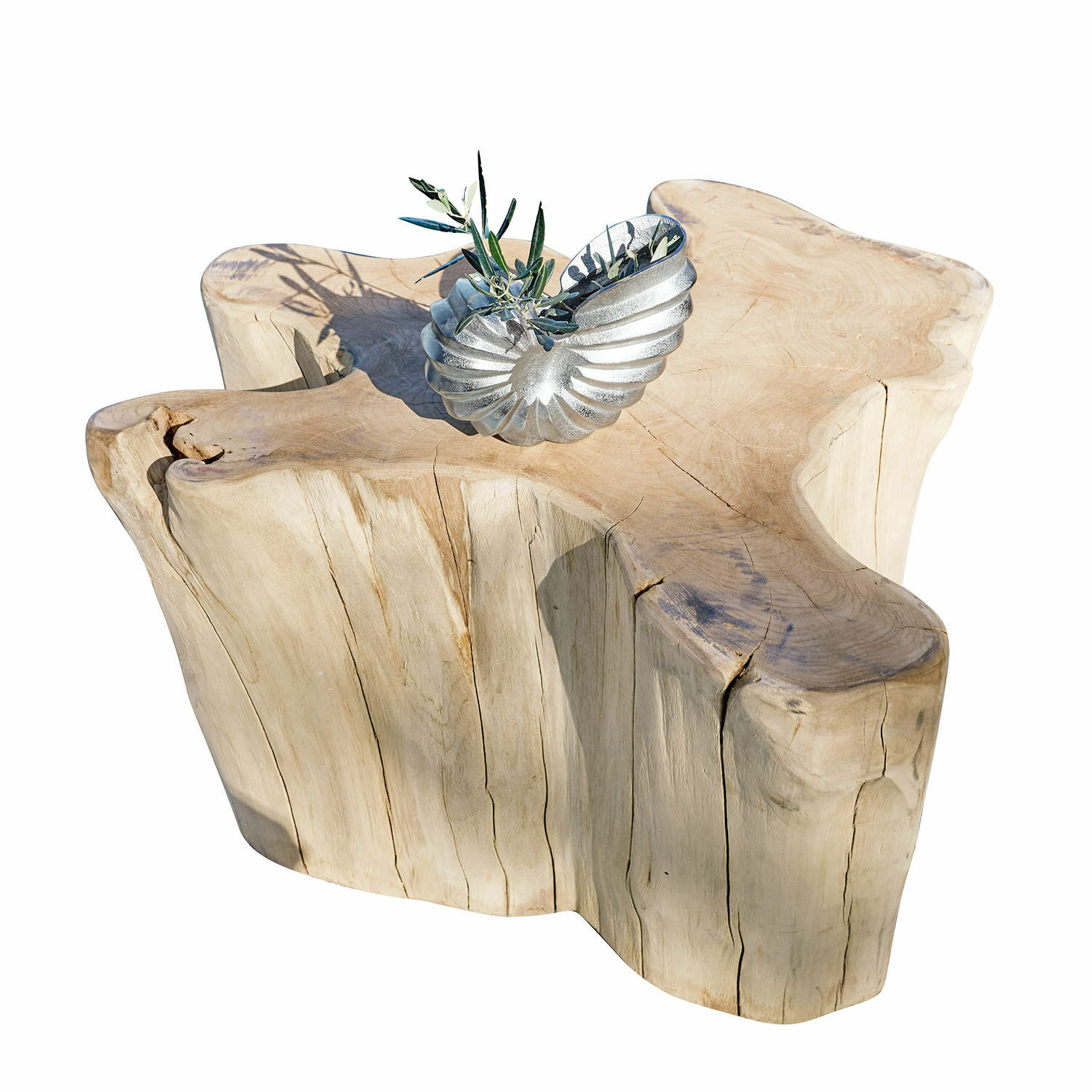 Tavolino di complemento Dorlancourt Tavolino in legno massello colore naturale con conchiglia decorativa argentata sopra
