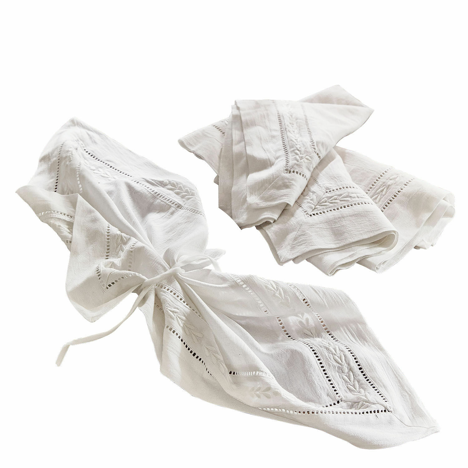 Set di 4 tovaglioli Ellingford Tovaglioli bianchi in lino con ricamo e motivo traforato, elegante decorazione da tavola