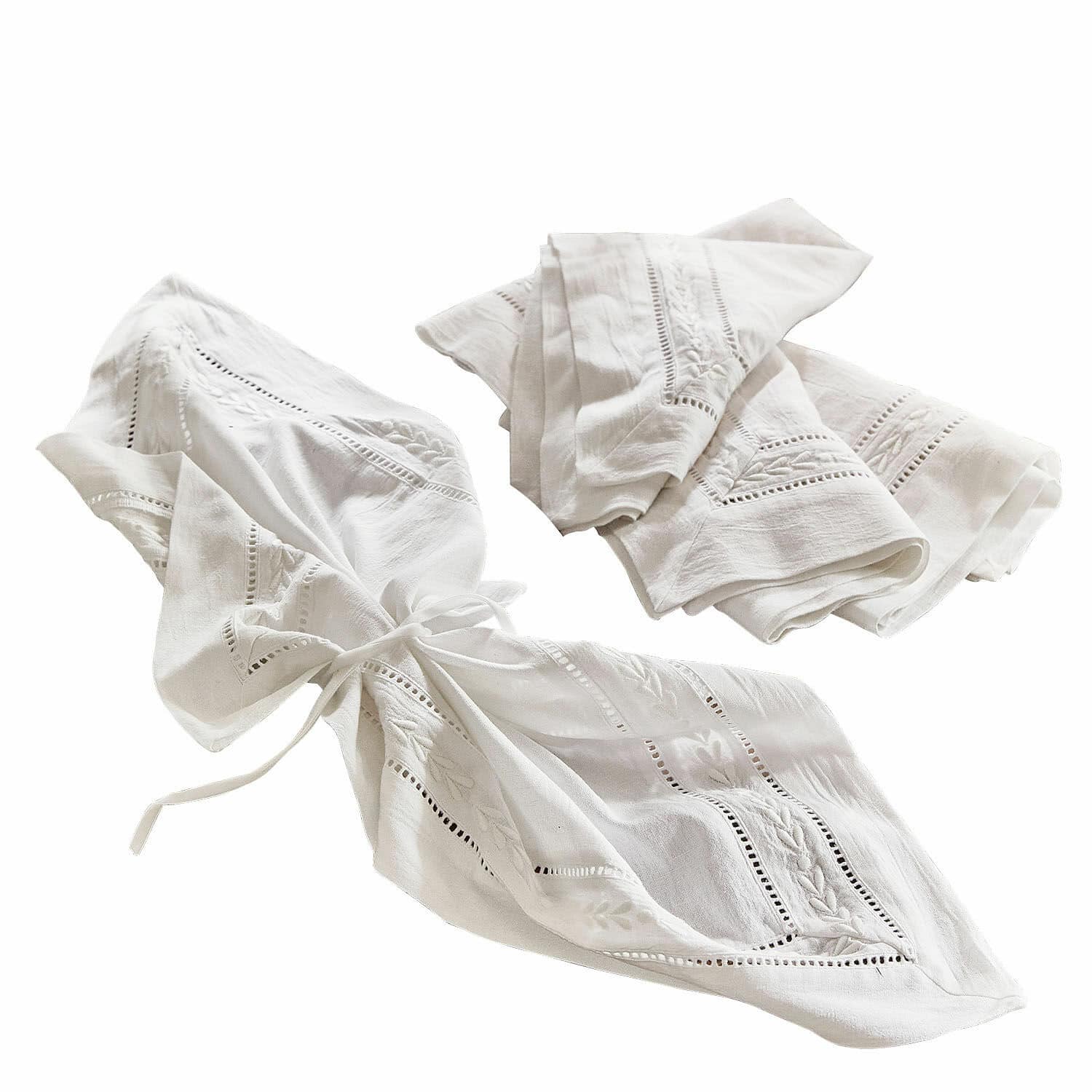 Set di 4 tovaglioli Ellingford Tovaglioli bianchi in lino con ricamo e motivo traforato, elegante decorazione da tavola
