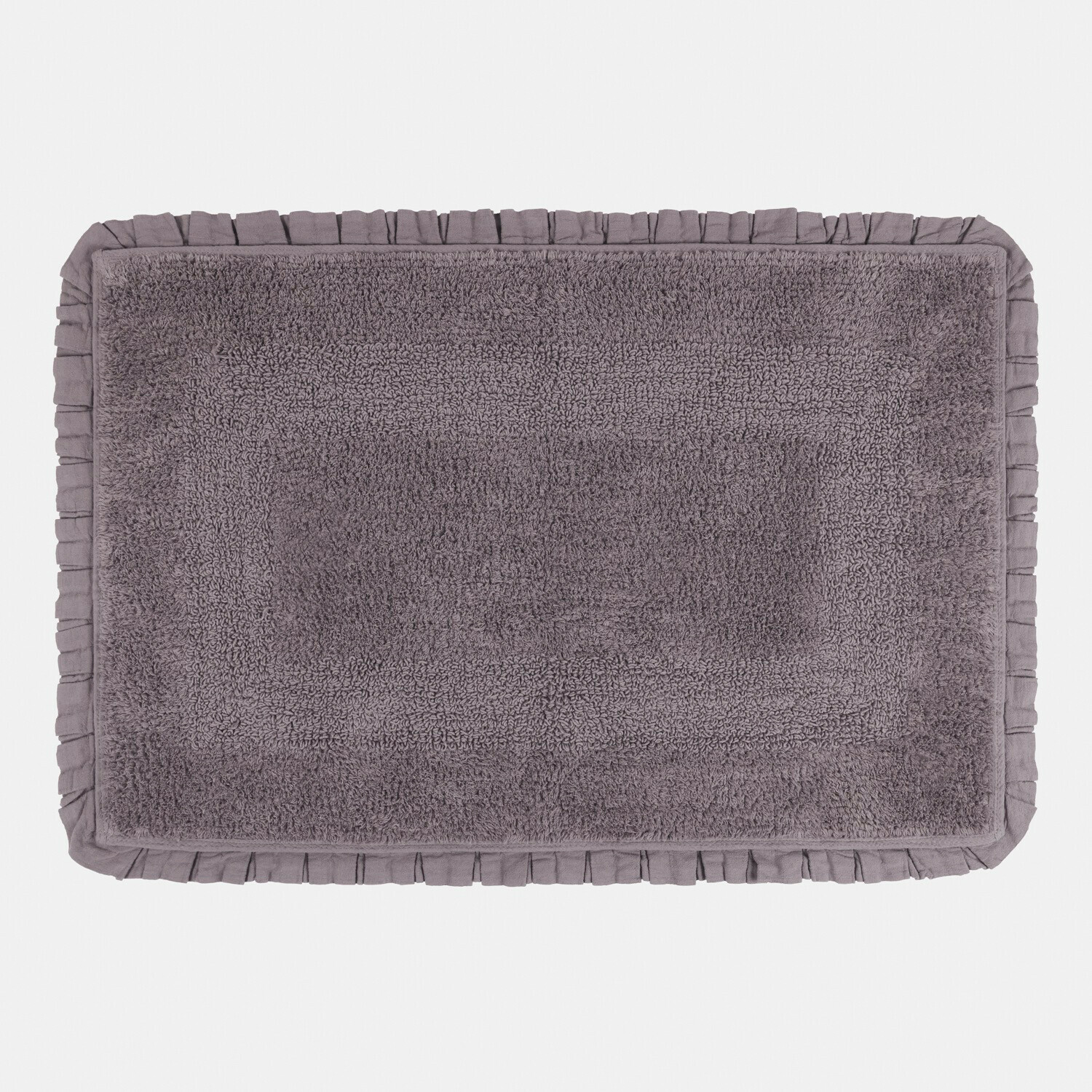 talpa Morbido tappetino da bagno Jasmin color taupe con bordo plissettato e infradito naturali sopra