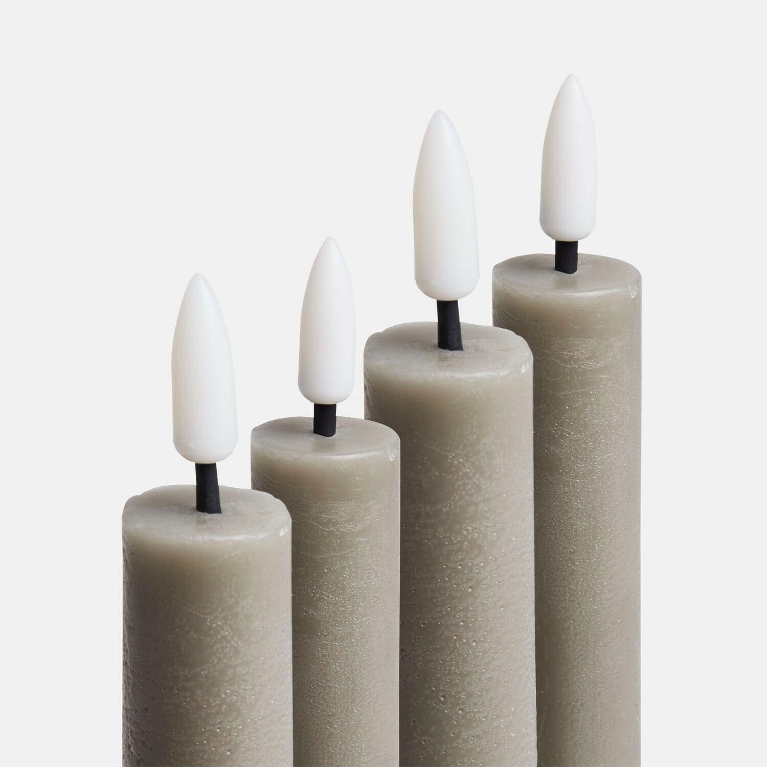 Set di 4 candele lunghe a LED Eldsora