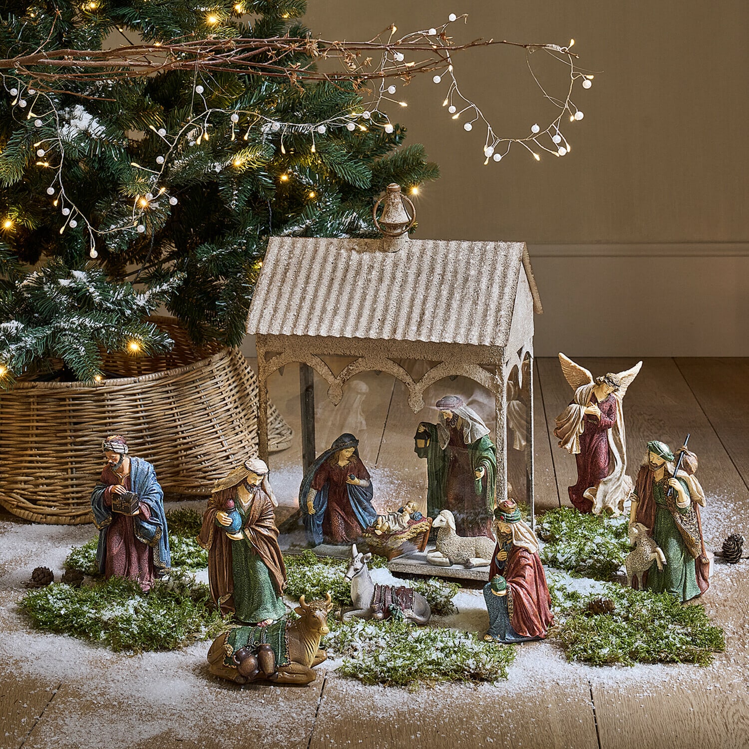Set di 11 statuine per il presepe Christi Set di 11 statuine per il presepe Christi