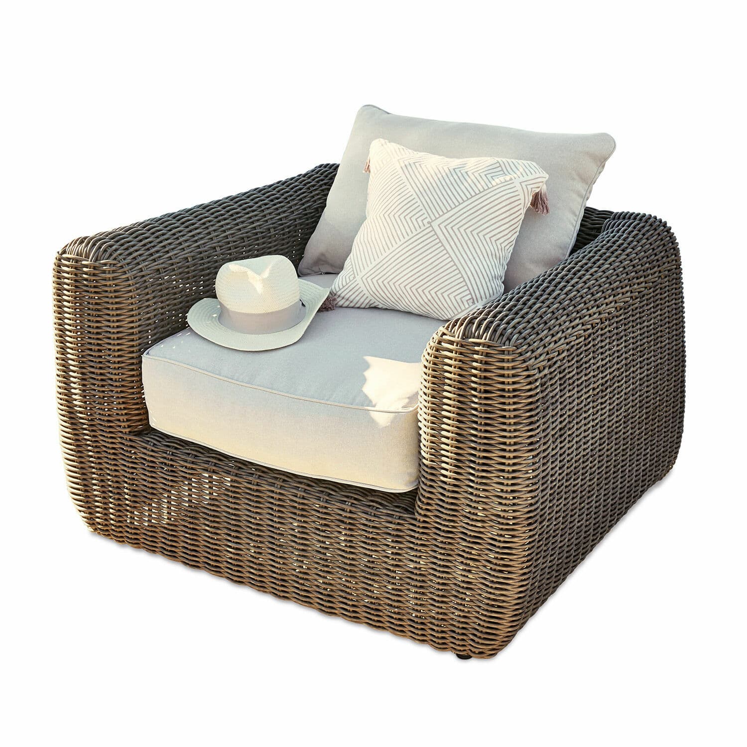 Poltrona Bogdanne Poltrona in rattan marrone con cuscini grigio chiaro e cuscino decorativo con motivo geometrico
