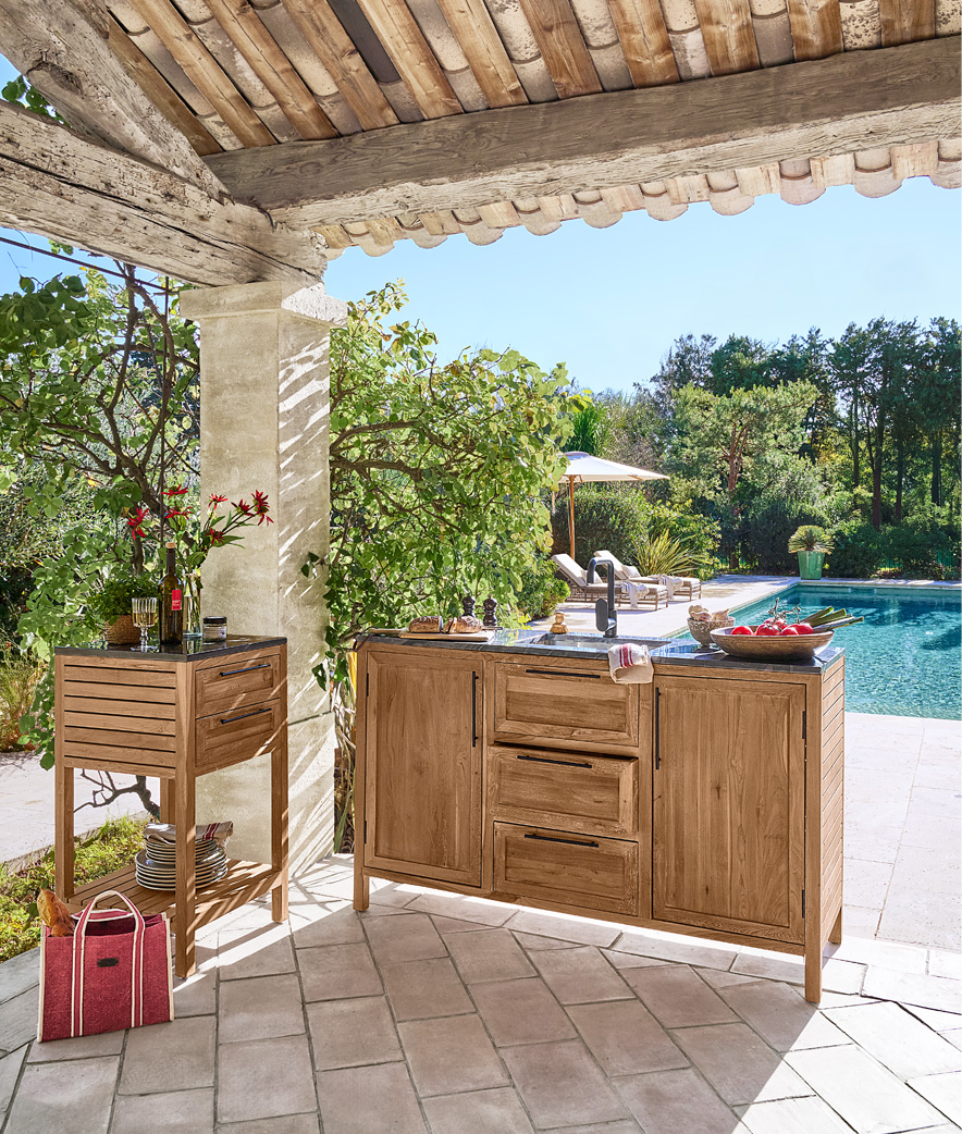 Una cucina soleggiata