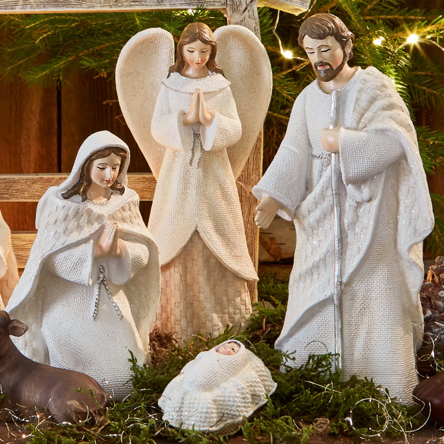 Set di 12 statuine per il presepe Santo