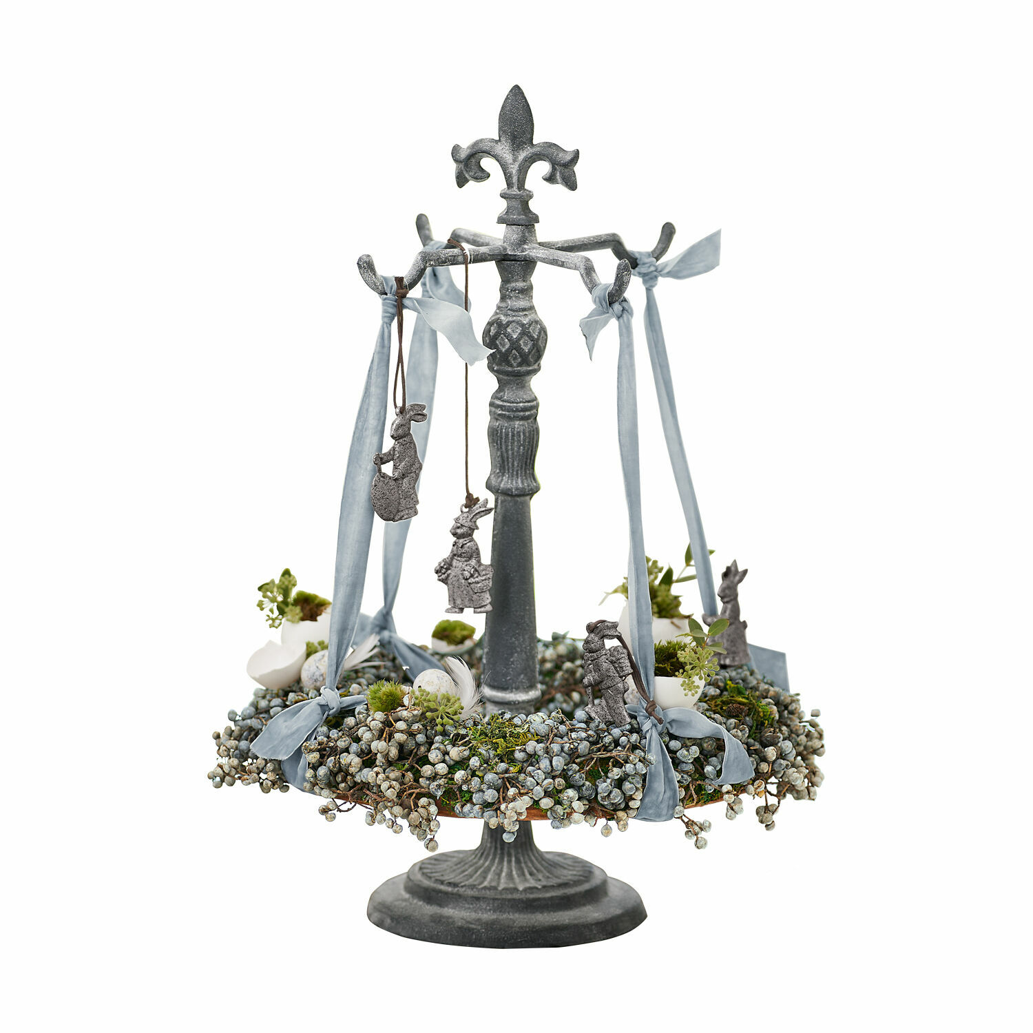 Supporto per ghirlanda natalizia Antwan Decorazione da tavolo in metallo grigio con pendenti e nastri blu, decorata con bacche e verde