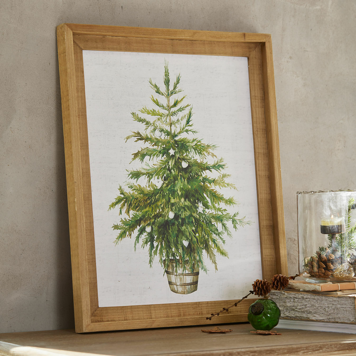Quadro Nadirah Quadro con albero di Natale verde in cornice di legno chiaro, decorazione natalizia