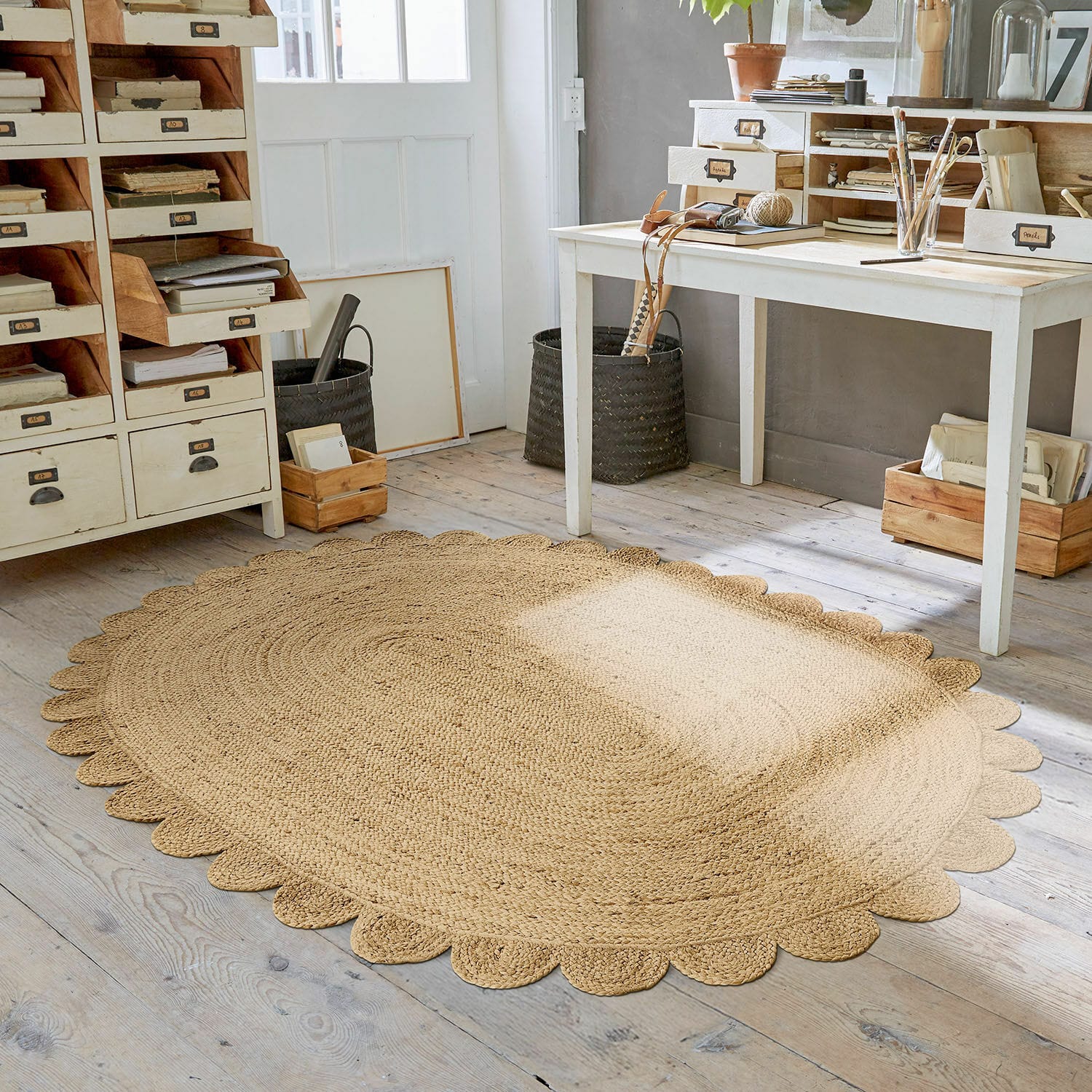 Tappeto Ferce Tappeto ovale in juta naturale con bordo decorativo, ideale per un ambiente accogliente
