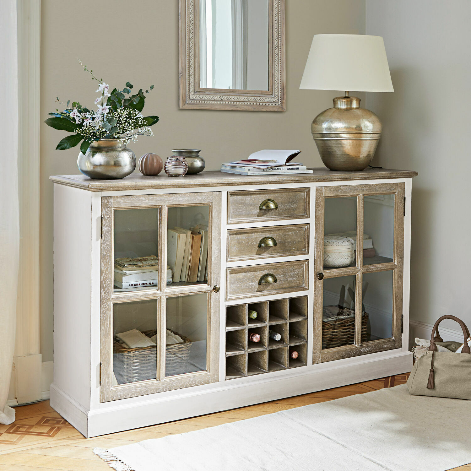 Comò Magoffin Madia in legno bianco e naturale con cassetti e portabottiglie per soggiorno