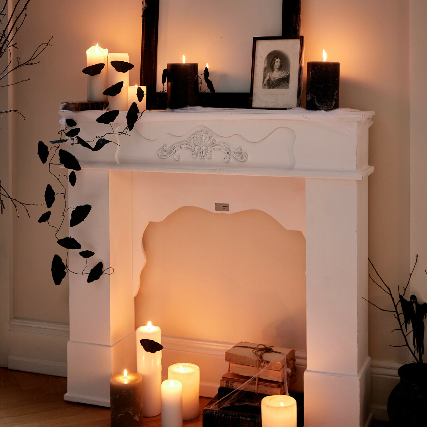 Set di 4 spille decorative Orlenaith