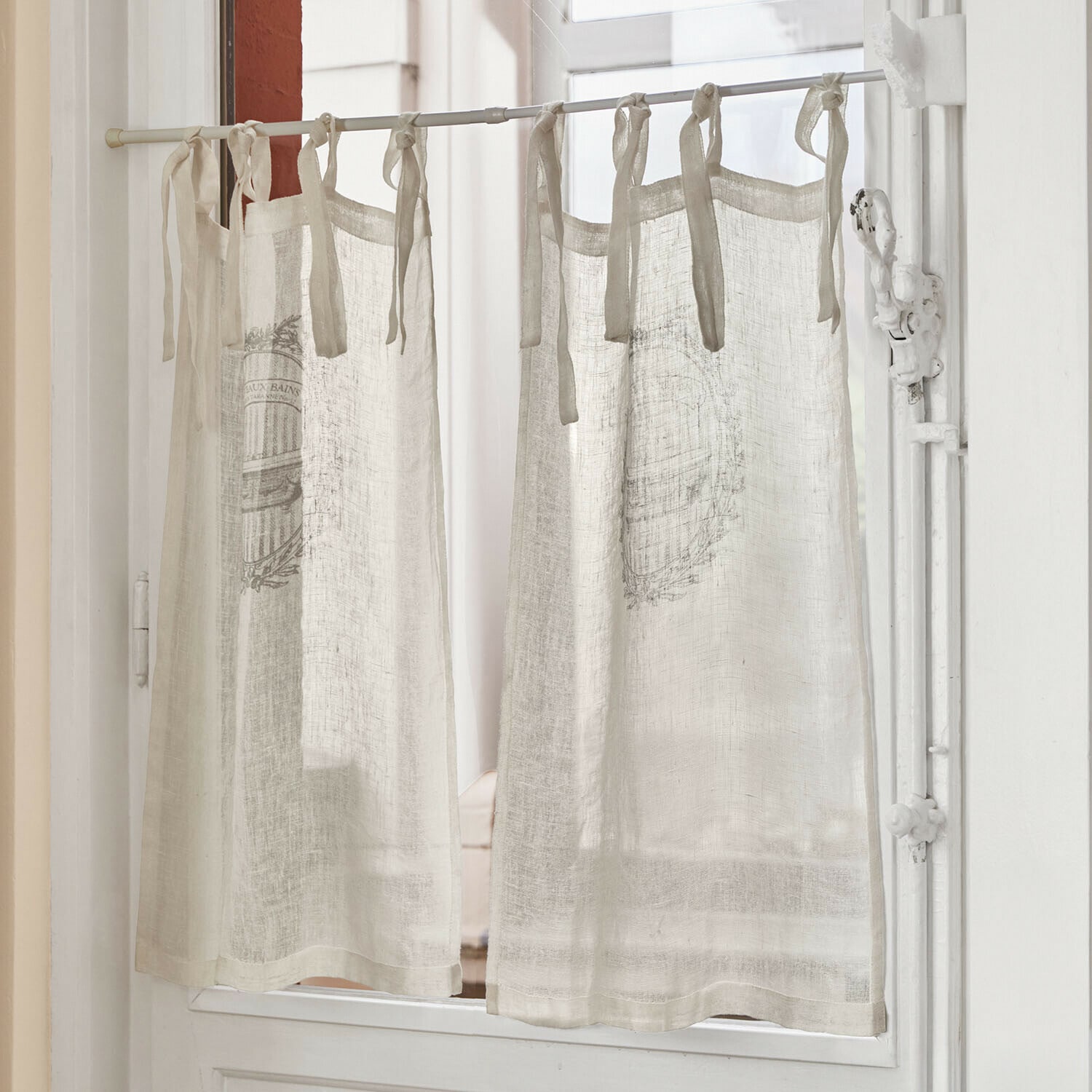 Tenda a vetro Isorelle Tenda beige in lino leggero con lacci annodati, motivo decorativo, ideale per cucina o porta