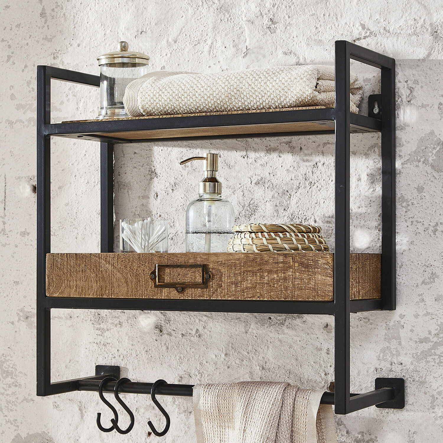 Scaffale da parete Taylors Island Mensola da parete nera in metallo con cassetto in legno e ganci, organizer bagno