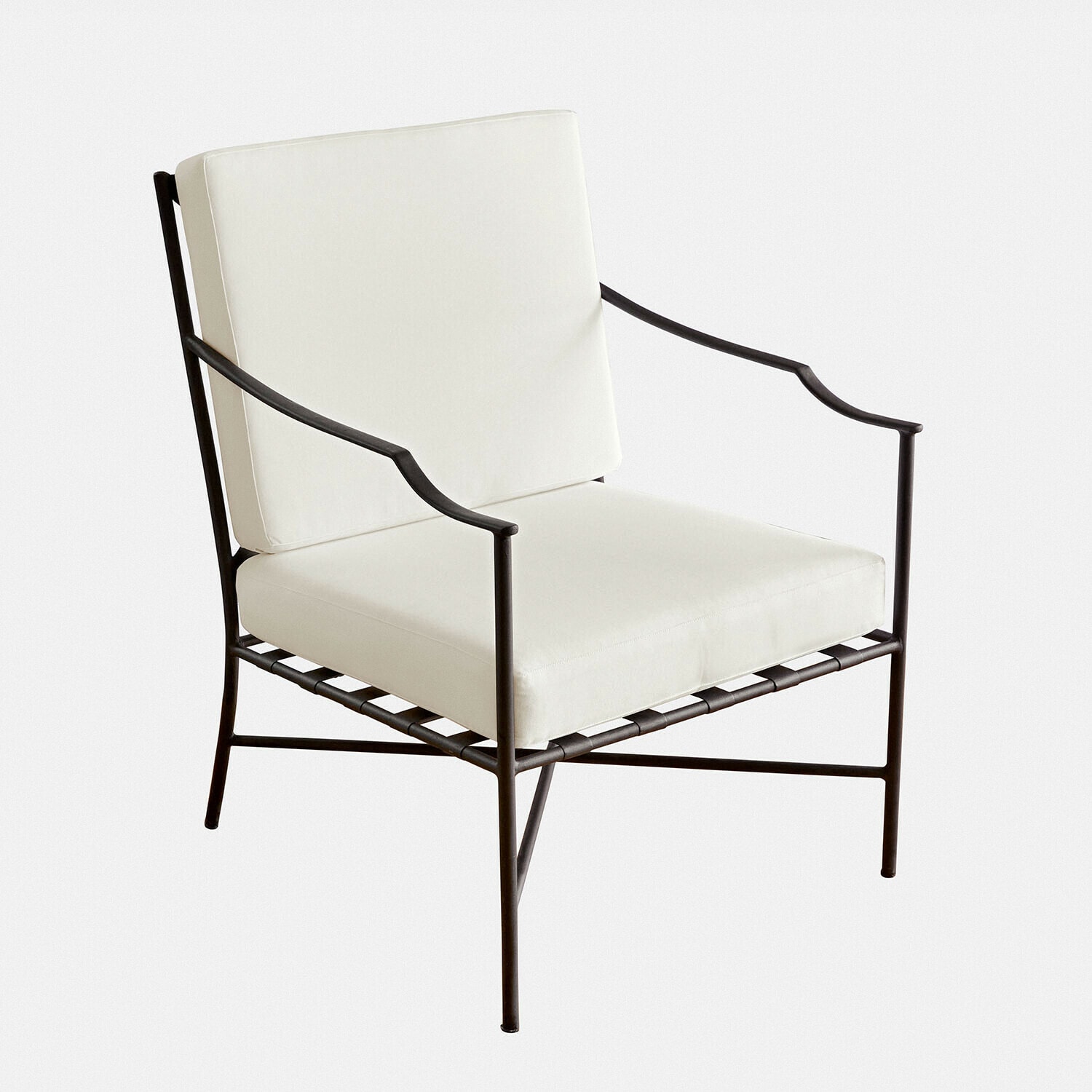 Poltrona Vexford Poltrona con struttura in metallo nero e cuscini bianchi, design moderno per il soggiorno