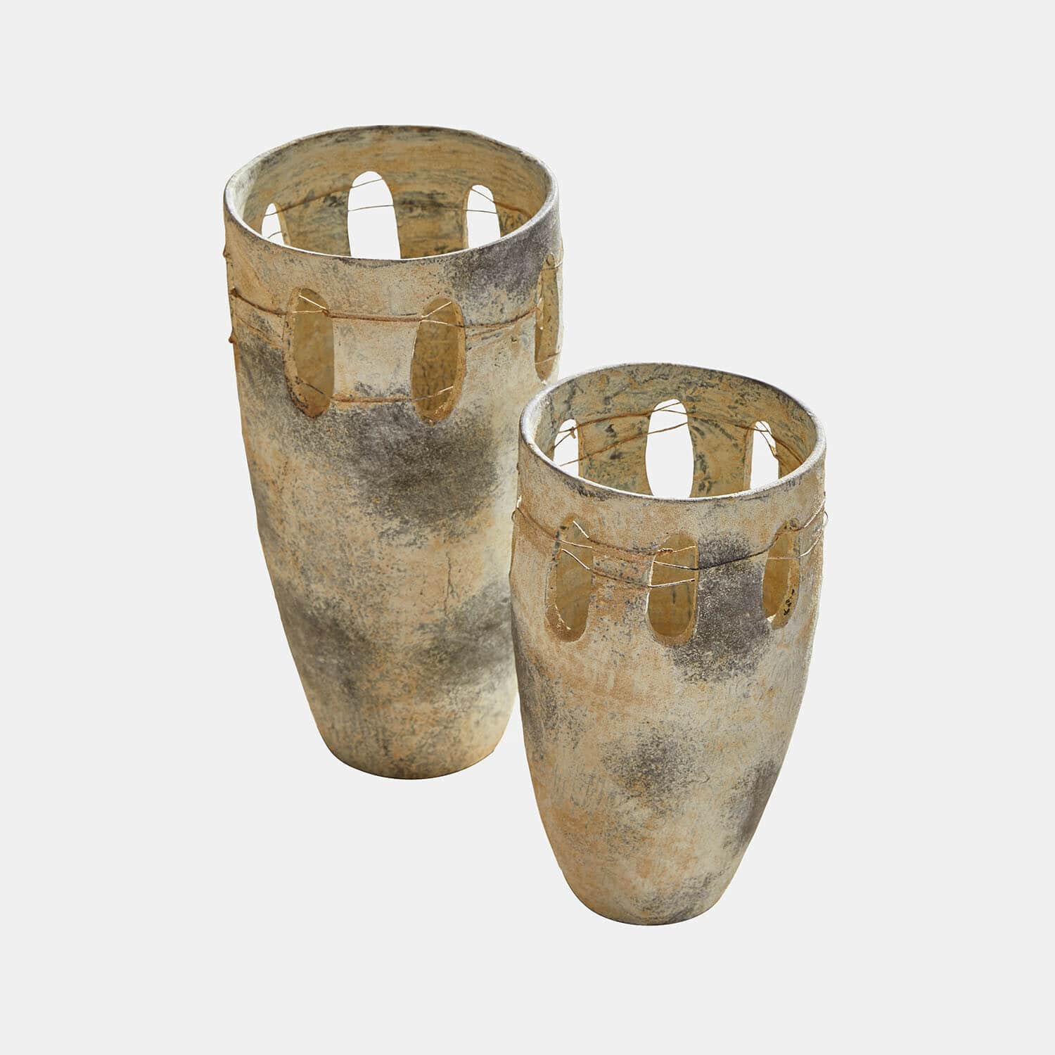 Coppia di vasi Delunas Due lanterne decorative in materiale naturale beige e grigio per interni e giardino