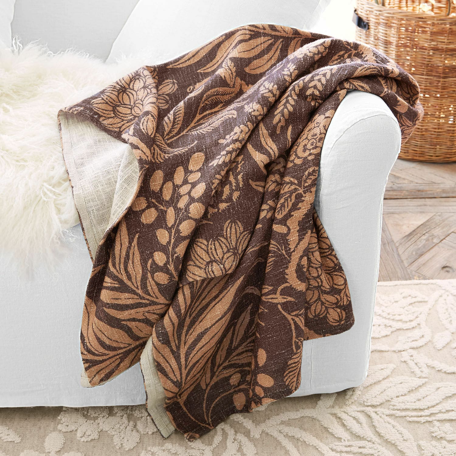 Plaid Carivelle Coperta marrone con motivo di foglie e fiori, tessuto morbido, accessorio decorativo e funzionale per il soggiorno