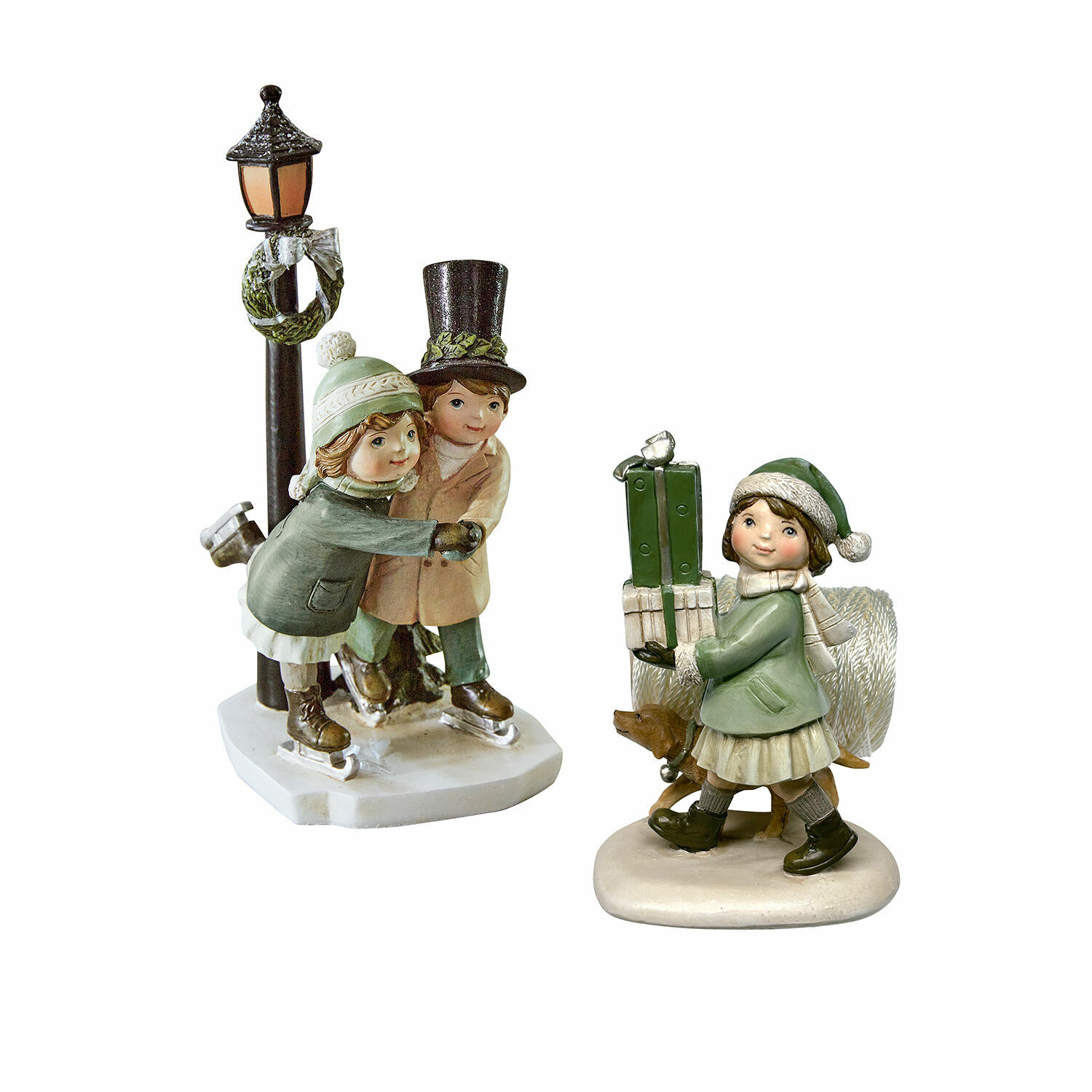 Coppia di statuette decorative Marquelline Figure di bambini con abiti verdi e beige sul ghiaccio e con regali, decorazione invernale
