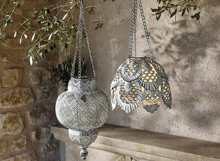 Lanterne orientali in metallo grigio con motivo traforato, illuminazione decorativa sospesa per interni ed esterni