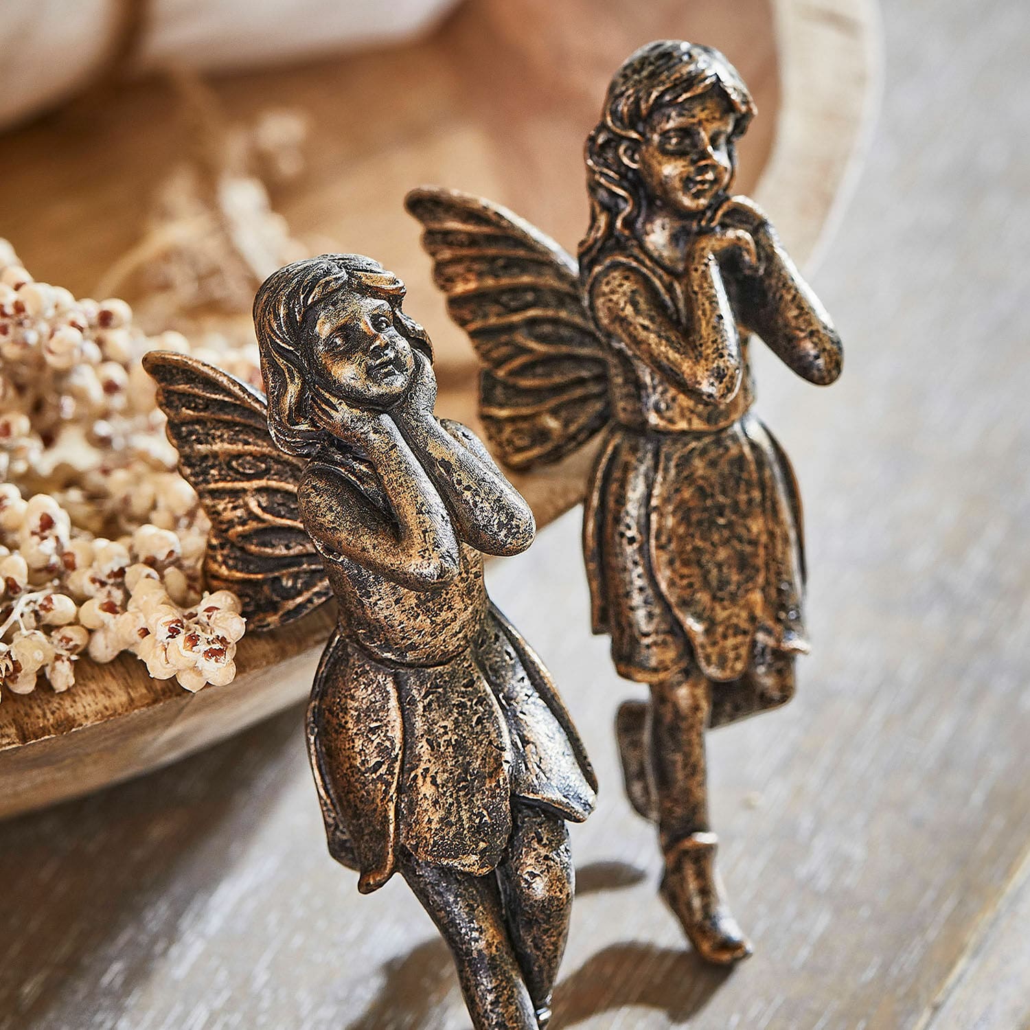 Coppia di statuine Lilly