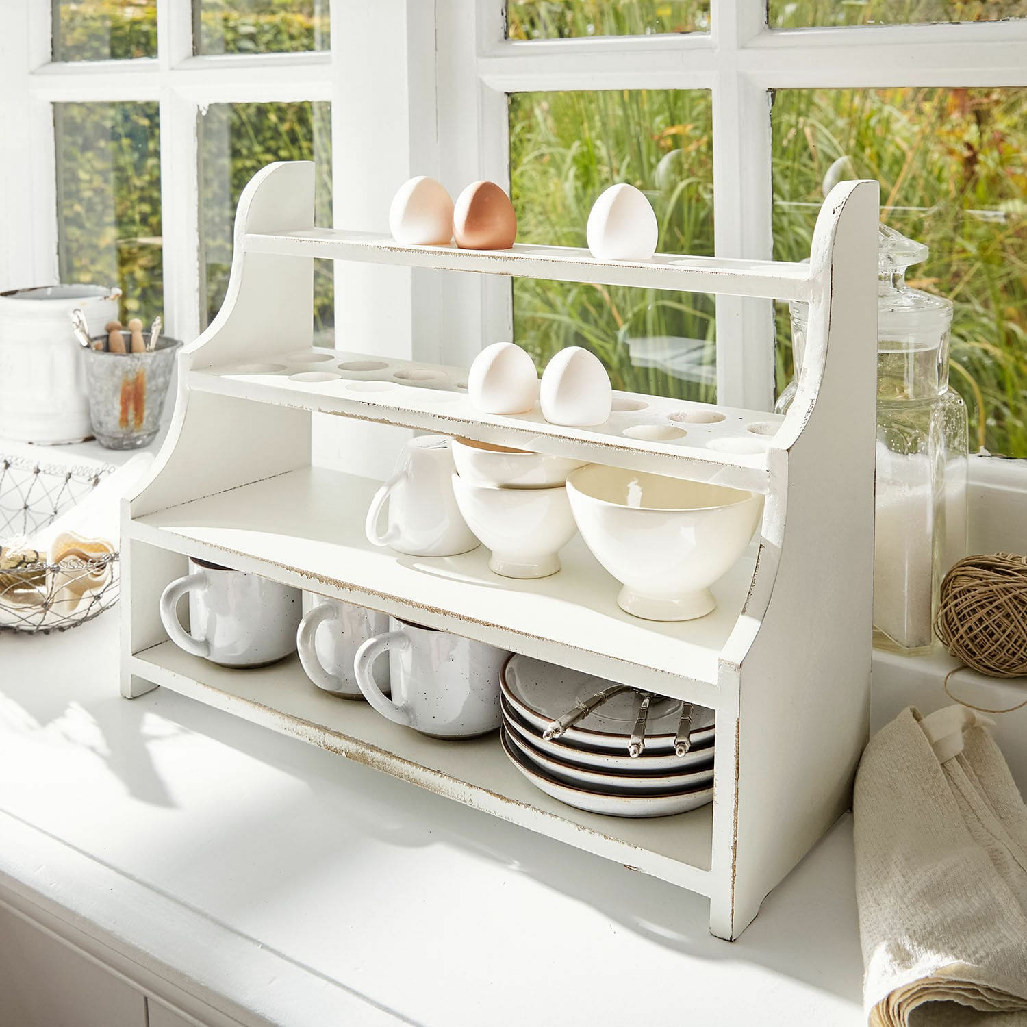 Portaoggetti Pervina Scaffale da cucina in legno bianco con spazio per uova, tazze e piatti, stile rustico