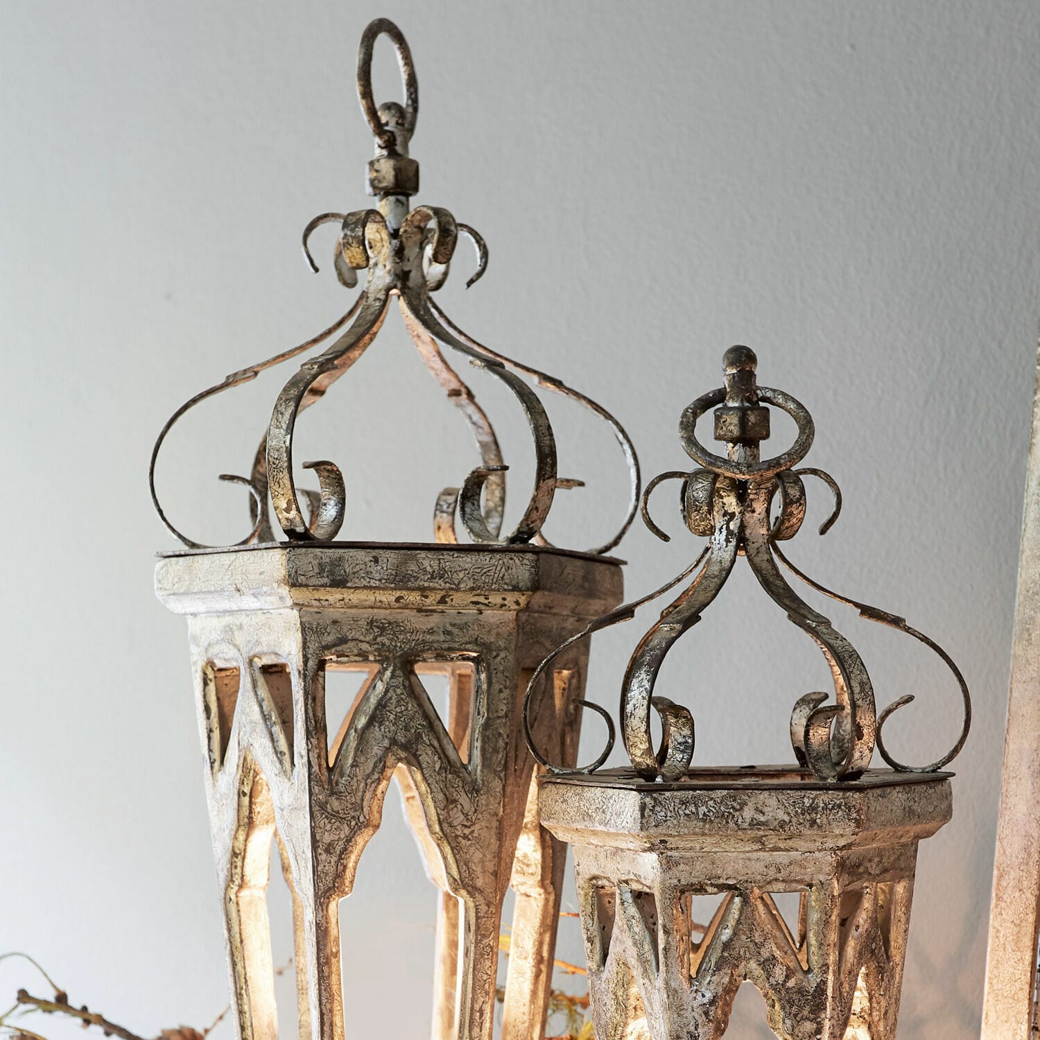 Coppia di oggetti decorativi Morvant