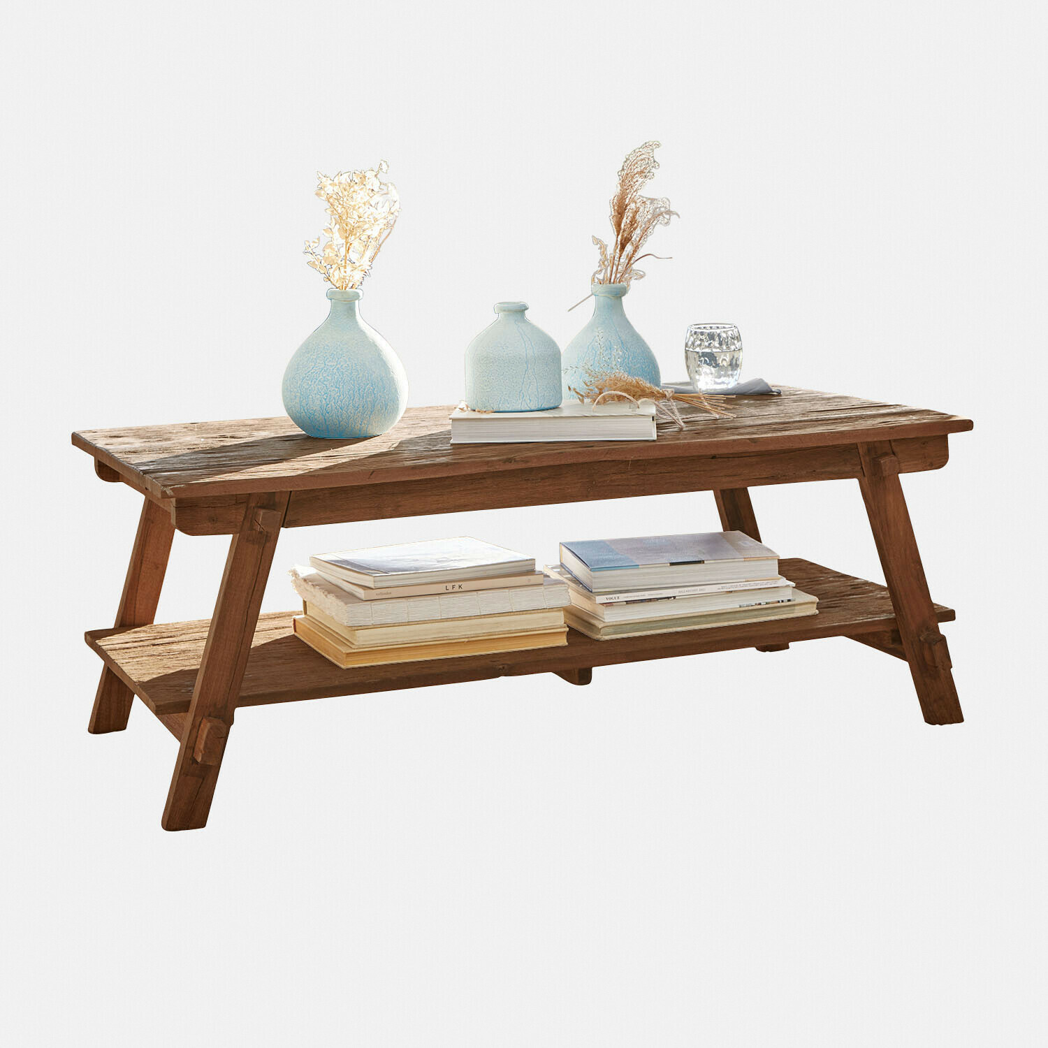 Tavolino da salotto Brévonne Tavolino in legno con ripiano, decorato con vasi in ceramica blu e libri, stile naturale
