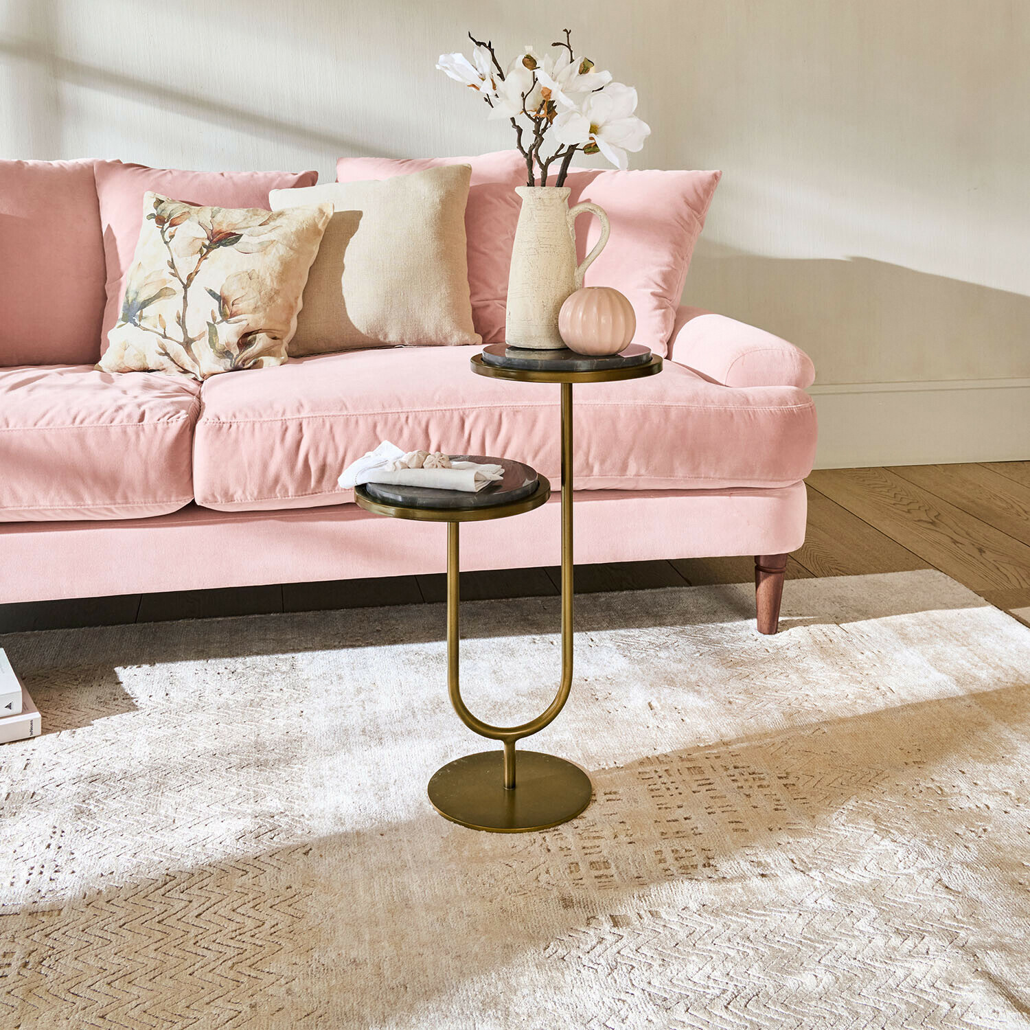 Tavolino di complemento Corvane