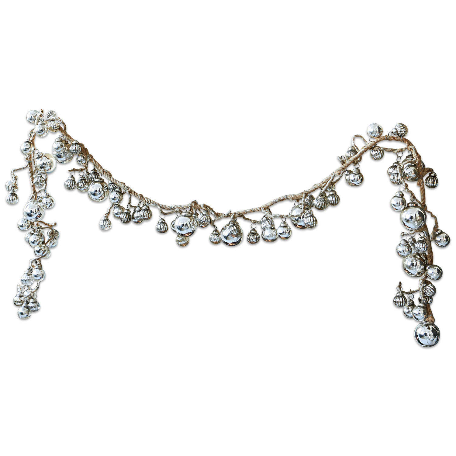 Ghirlanda Pearls Ghirlanda decorativa in corda naturale con campanelli metallici argentati per interni