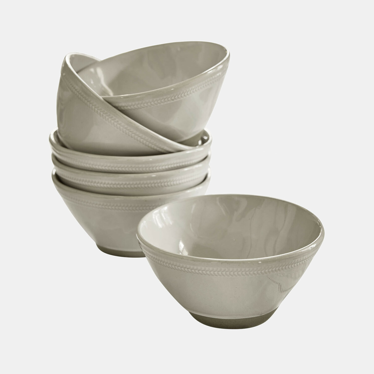 Set di 6 ciotole Norrvik Set di sei ciotole in ceramica color crema con delicato motivo sul bordo, perfette per servire zuppe