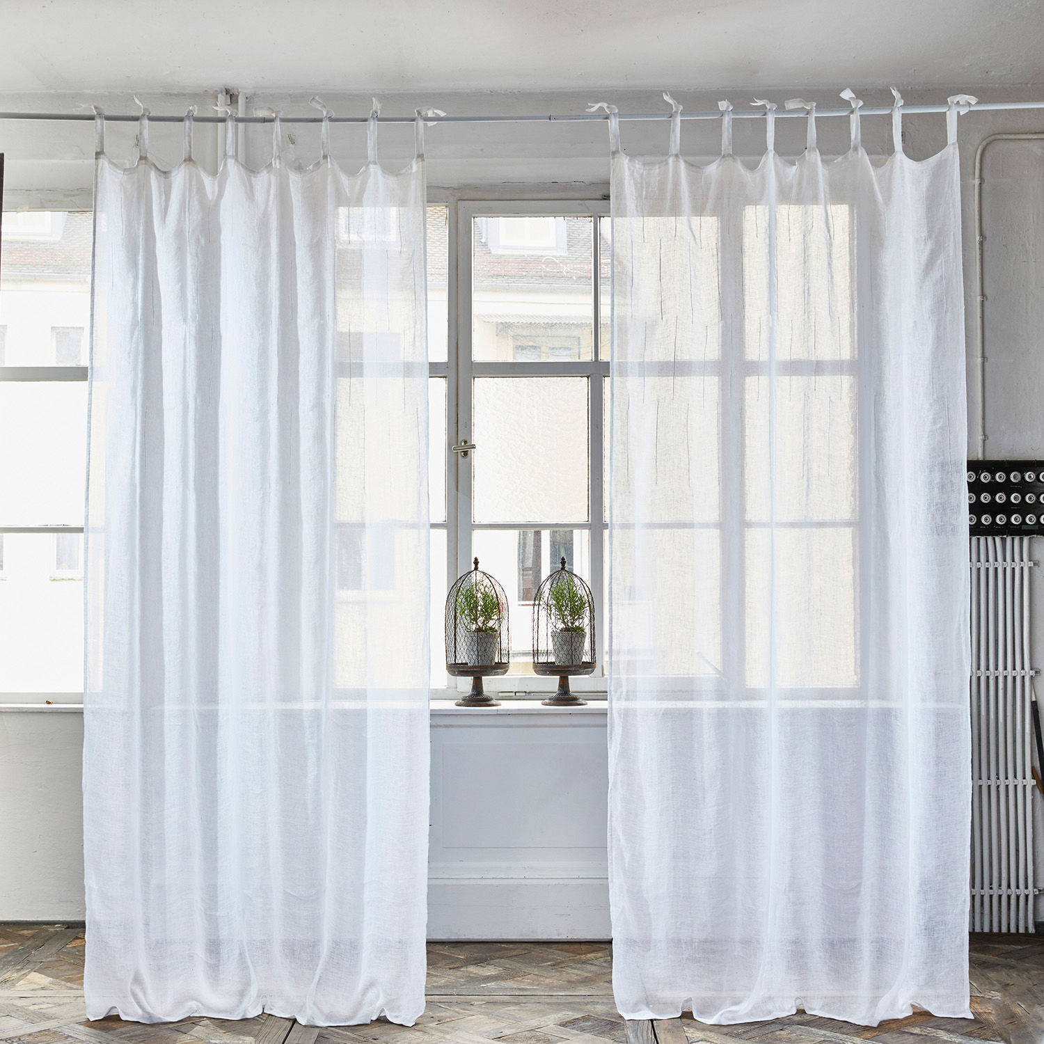 Tenda Sommevoire Tende bianche in lino con anelli annodati, leggere e trasparenti per decorazione finestre