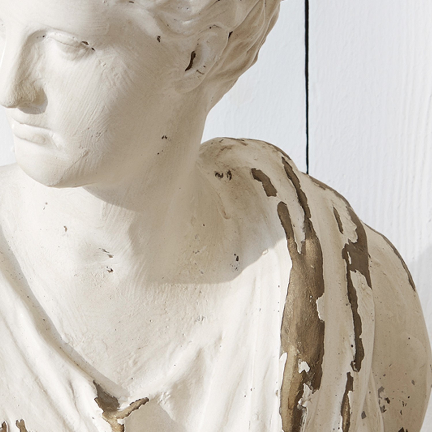 Busto Joelle