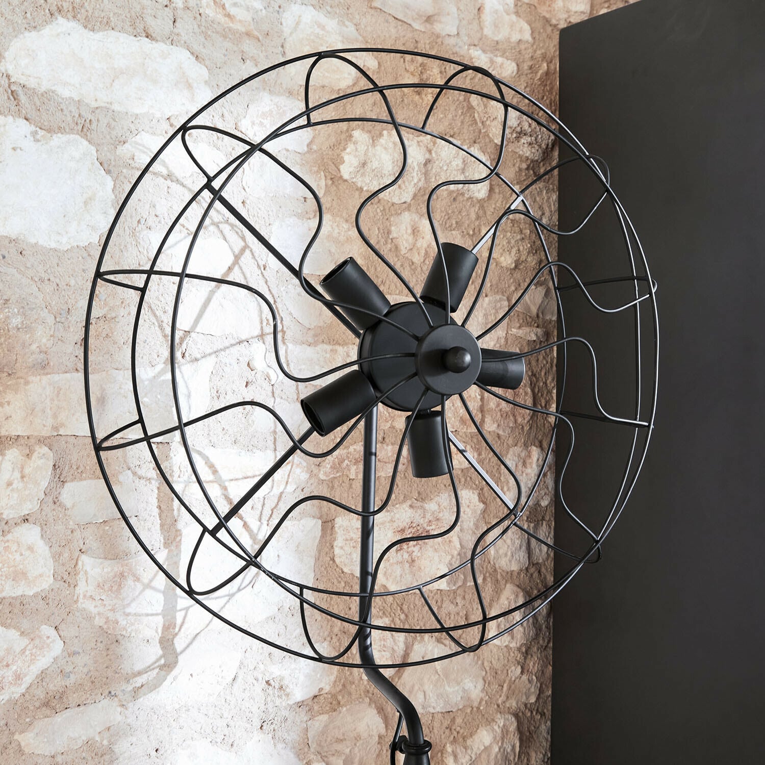 Lampada da terra Thunderfield