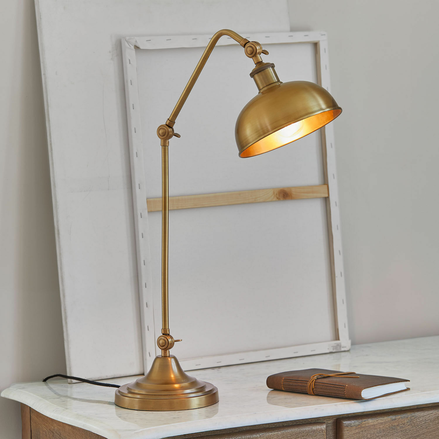 Lampada da tavolo Delacroille