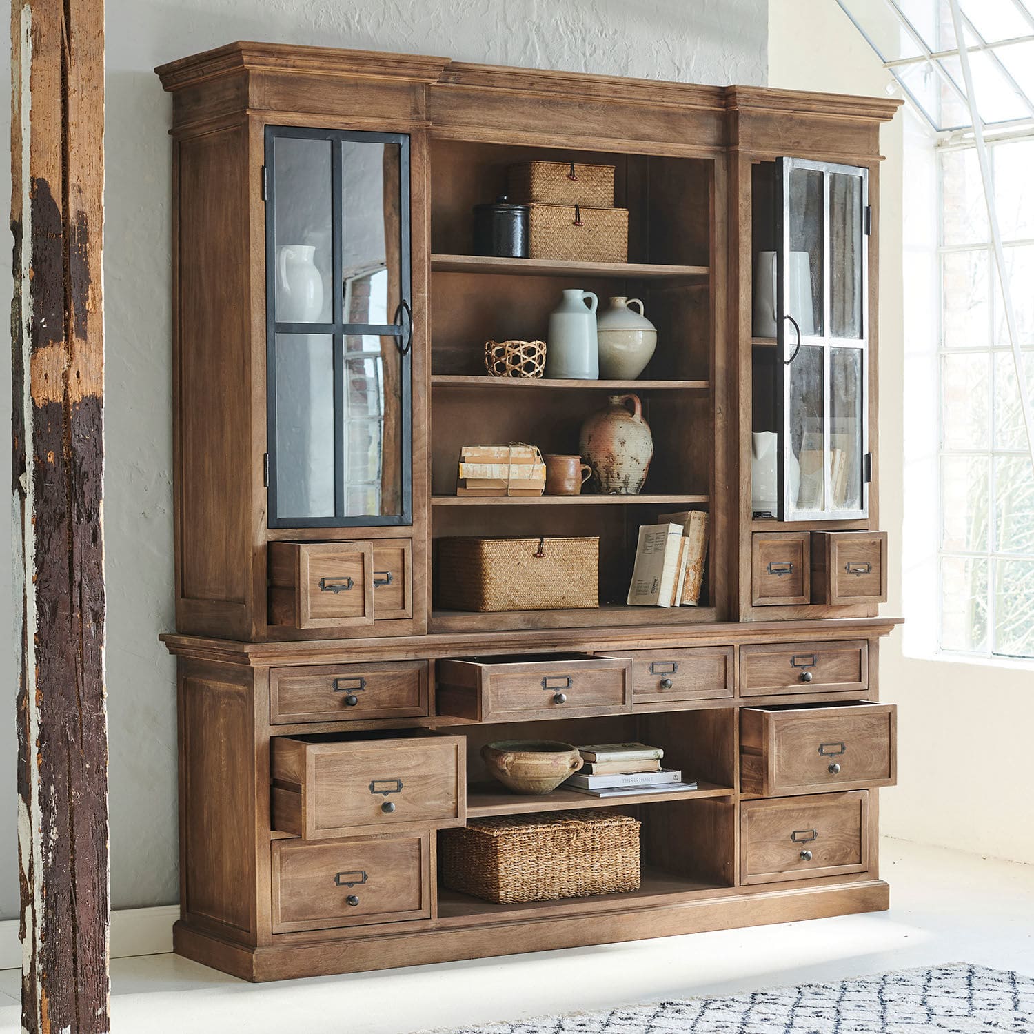 Credenza con cristalliera Horsens