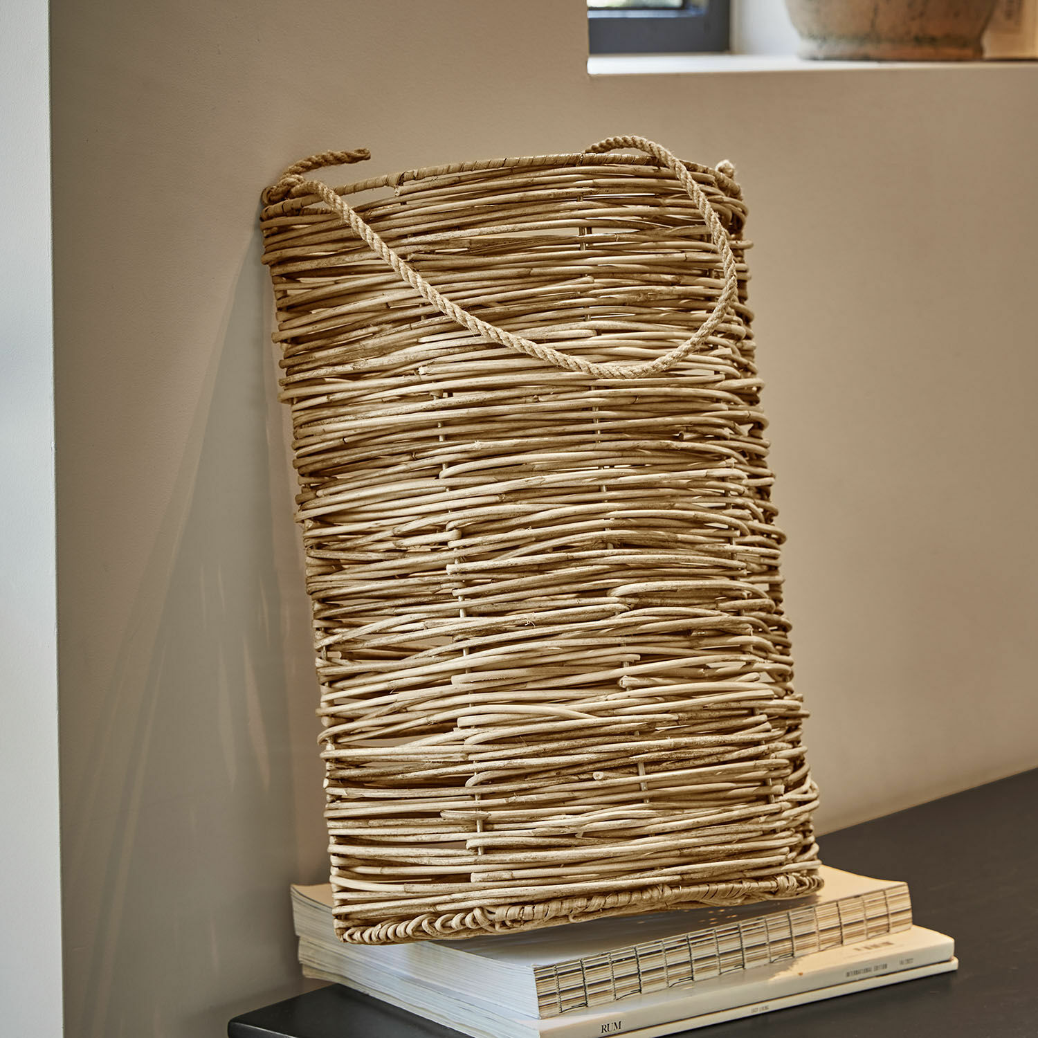 Cestino Brantwood Cesto in vimini naturale beige con manico, ideale per conservare e decorare gli interni