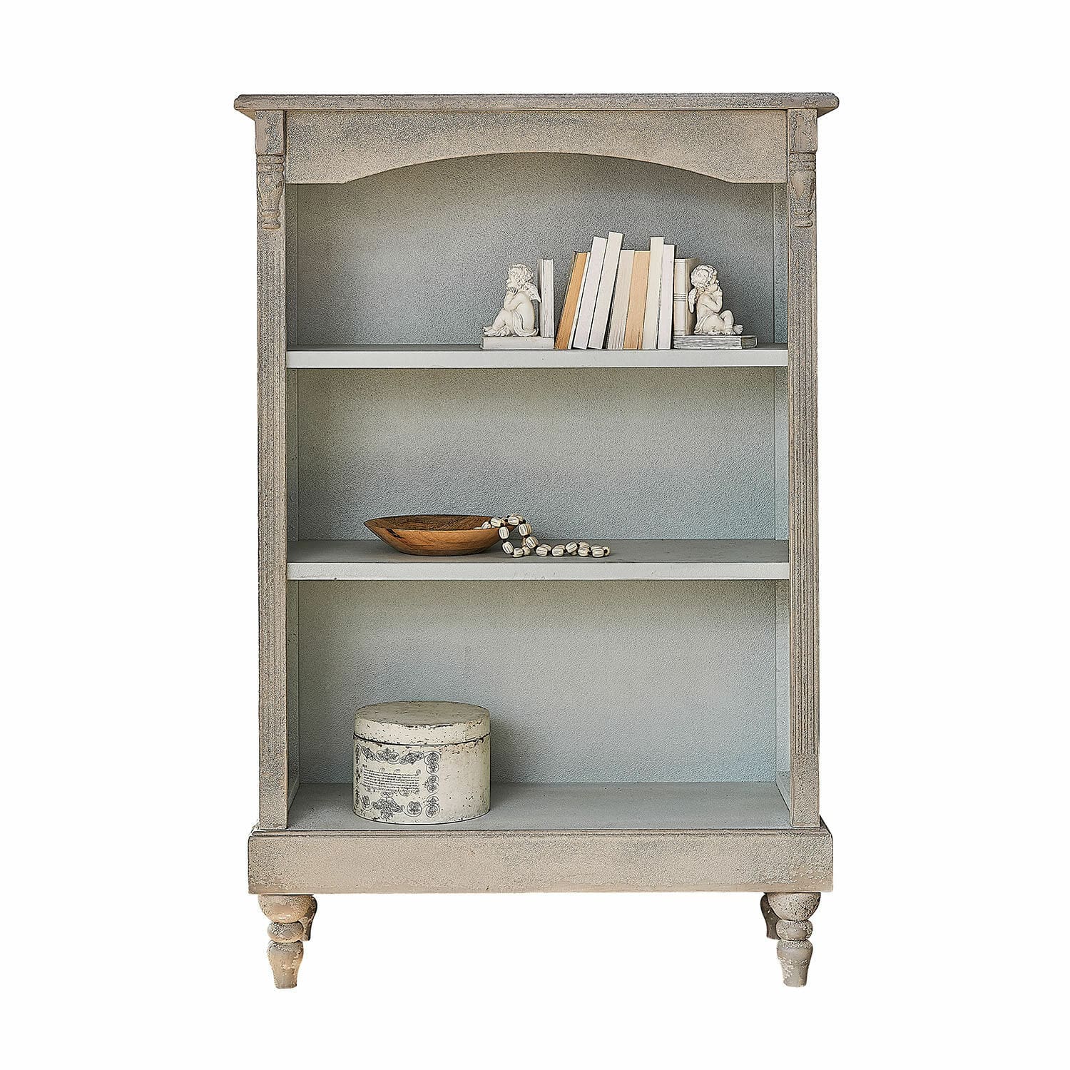 Scaffale Arterton Scaffale in legno grigio con due ripiani, decorato con libri e oggetti, mobile per soggiorno