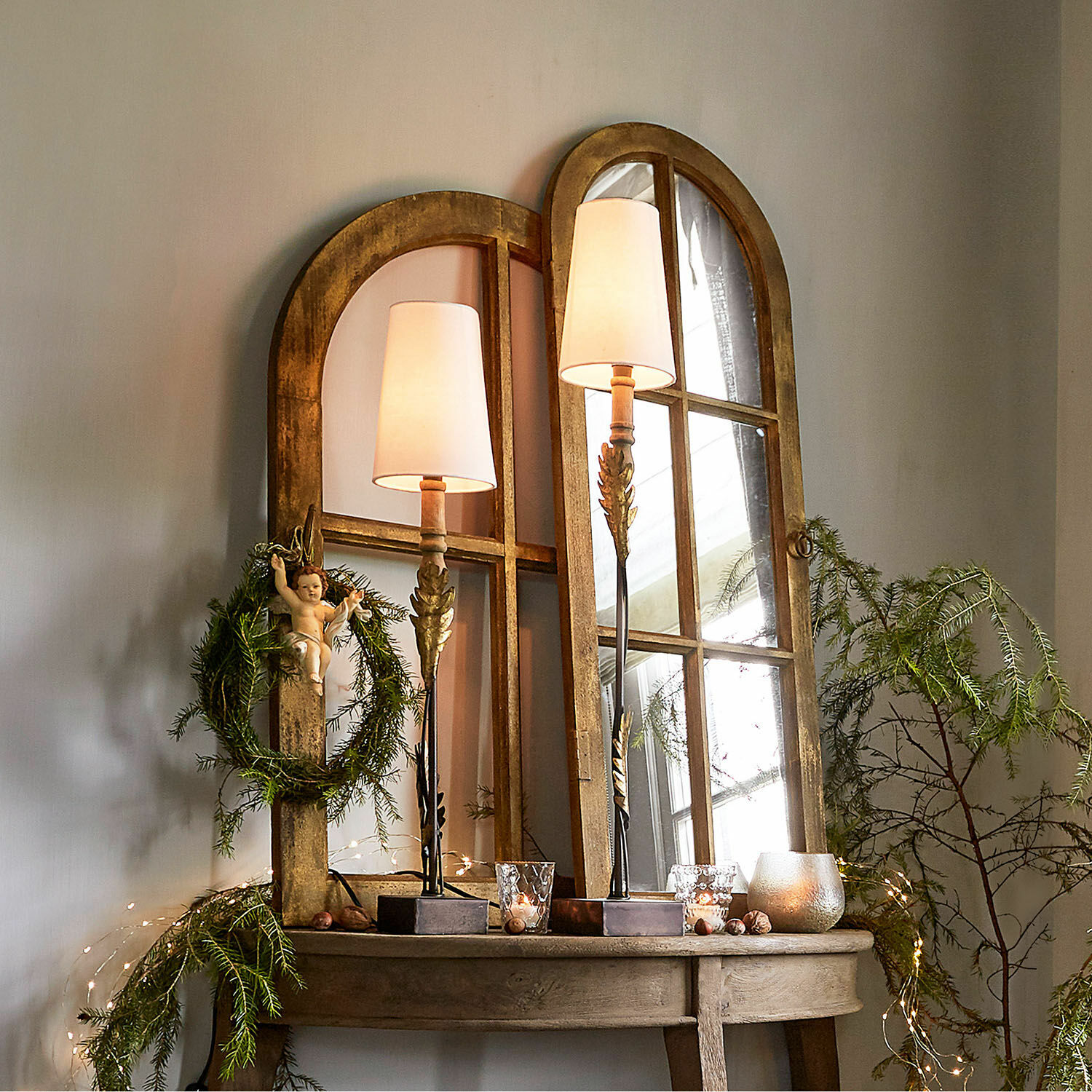 Specchio e finestra decorativa Crowley