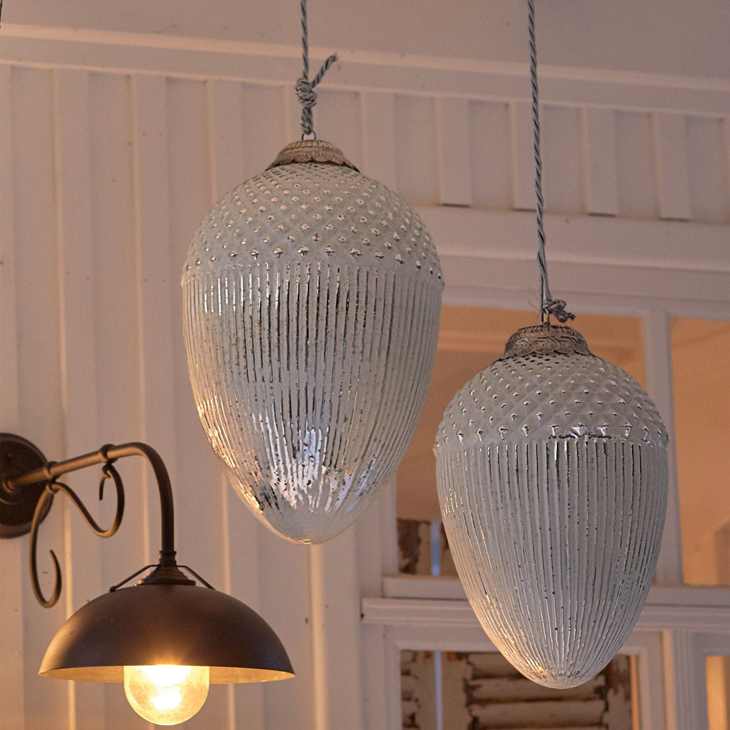 Coppia di decorazioni natalizie Cornailles