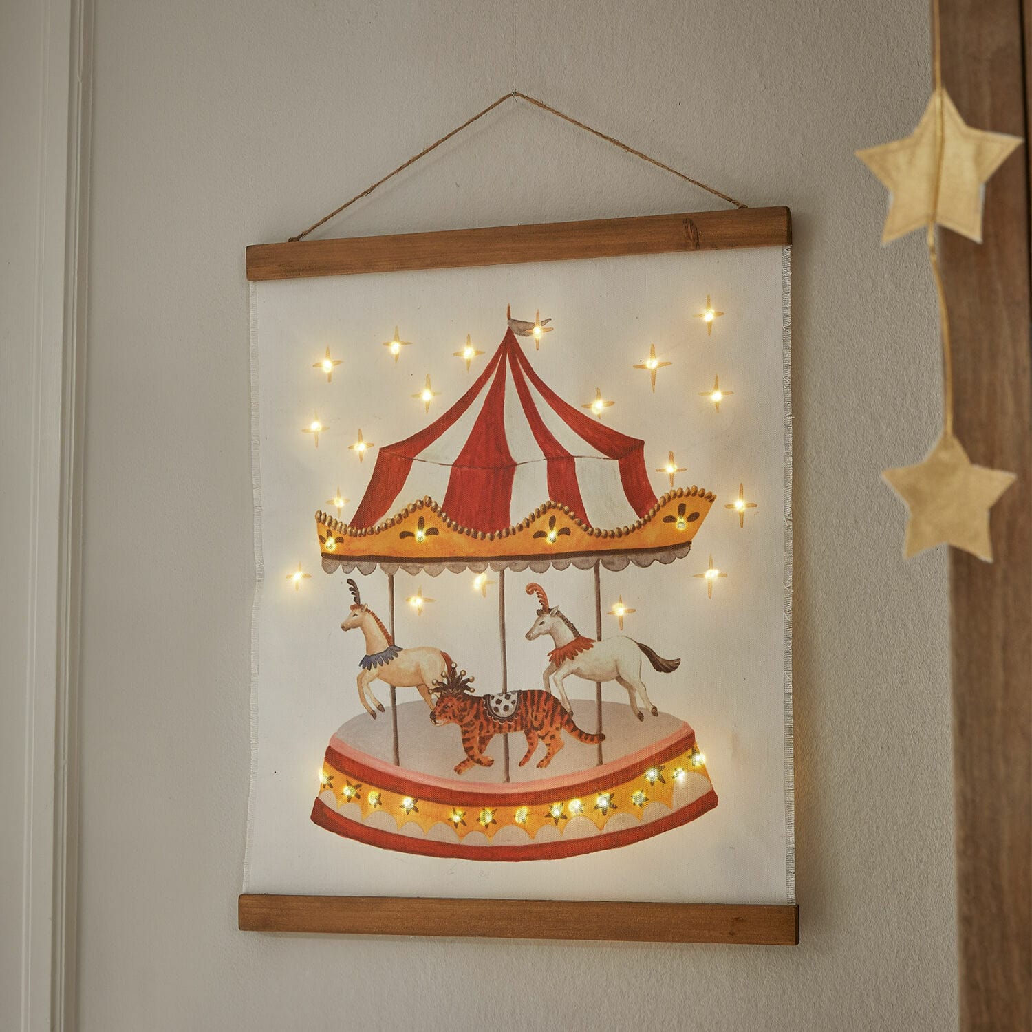 Quadro decorativo a LED Carnaval des Rêves Decorazione da parete in tessuto con luci LED raffigurante una giostra rossa e bianca