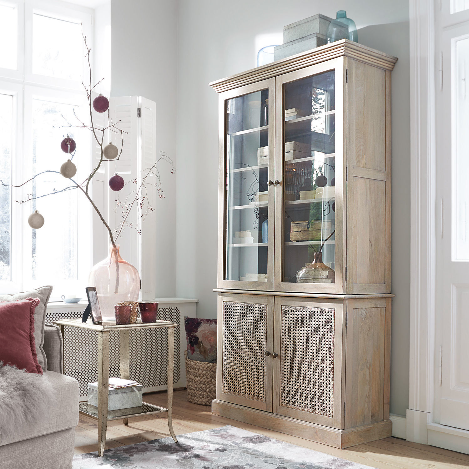 Credenza con vetrinetta Dronne