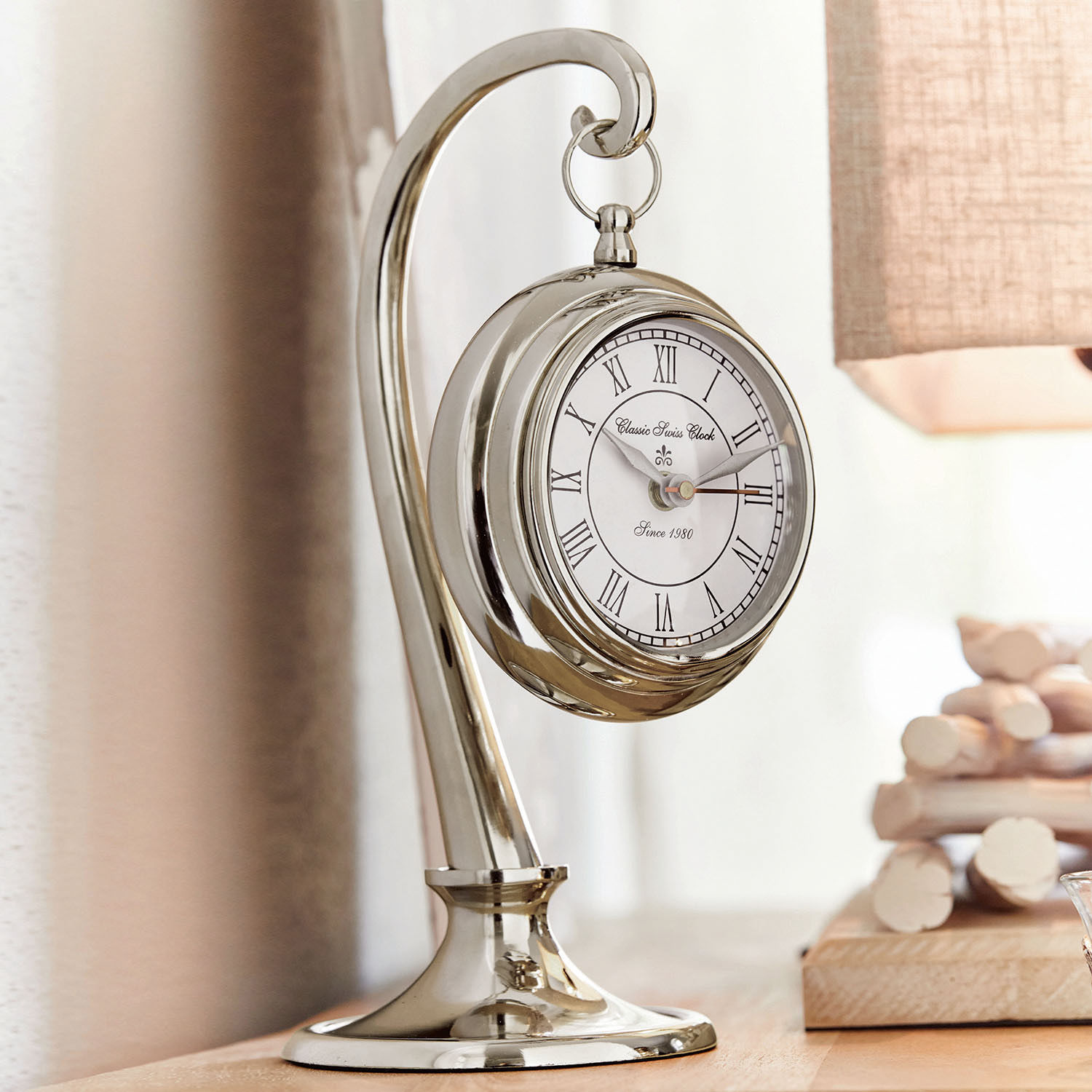 Orologio Barbe Orologio da tavolo argentato con quadrante bianco e numeri romani, decorazione elegante