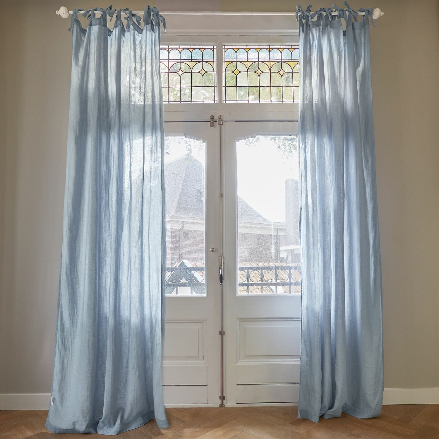 Tenda Valserino Tende in lino azzurro chiaro con fiocchi, leggere e ariose per una decorazione elegante della finestra